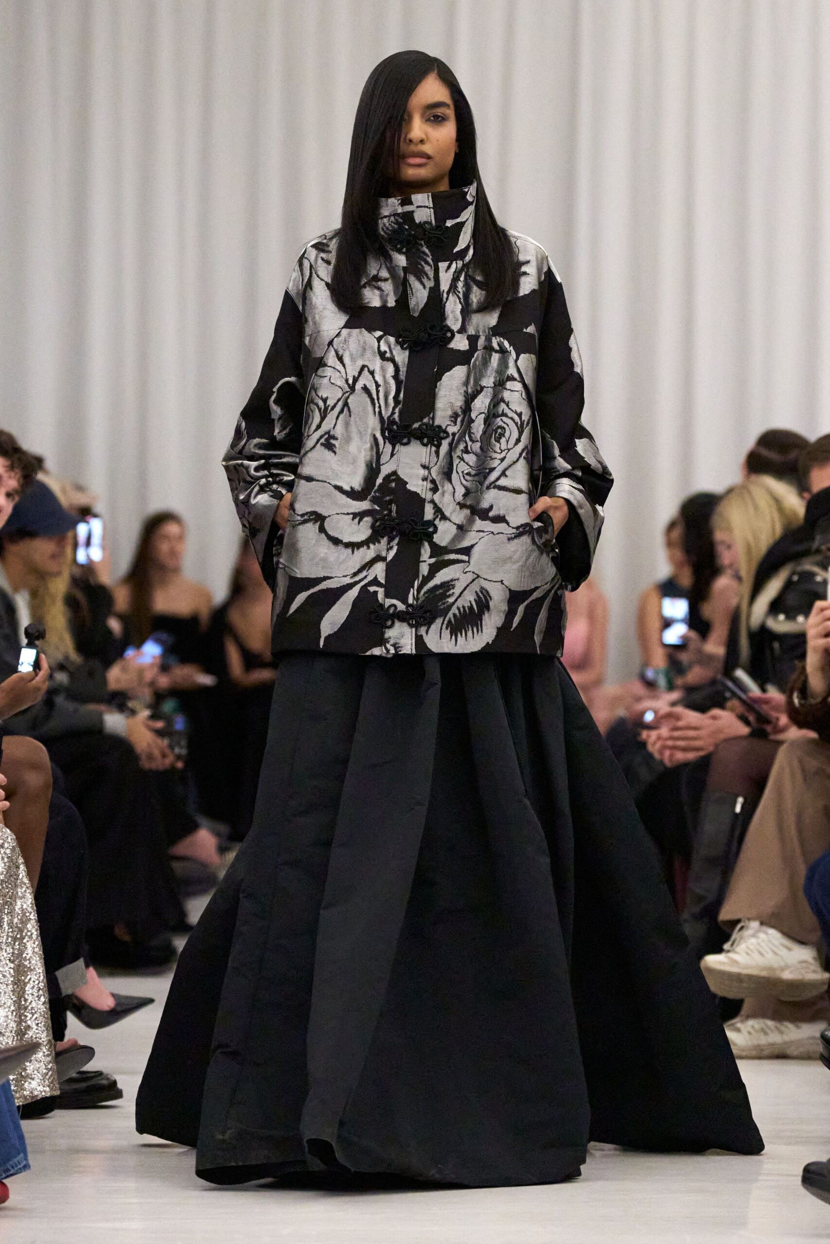 black cotton long-sleeve collared relaxed printed jacket