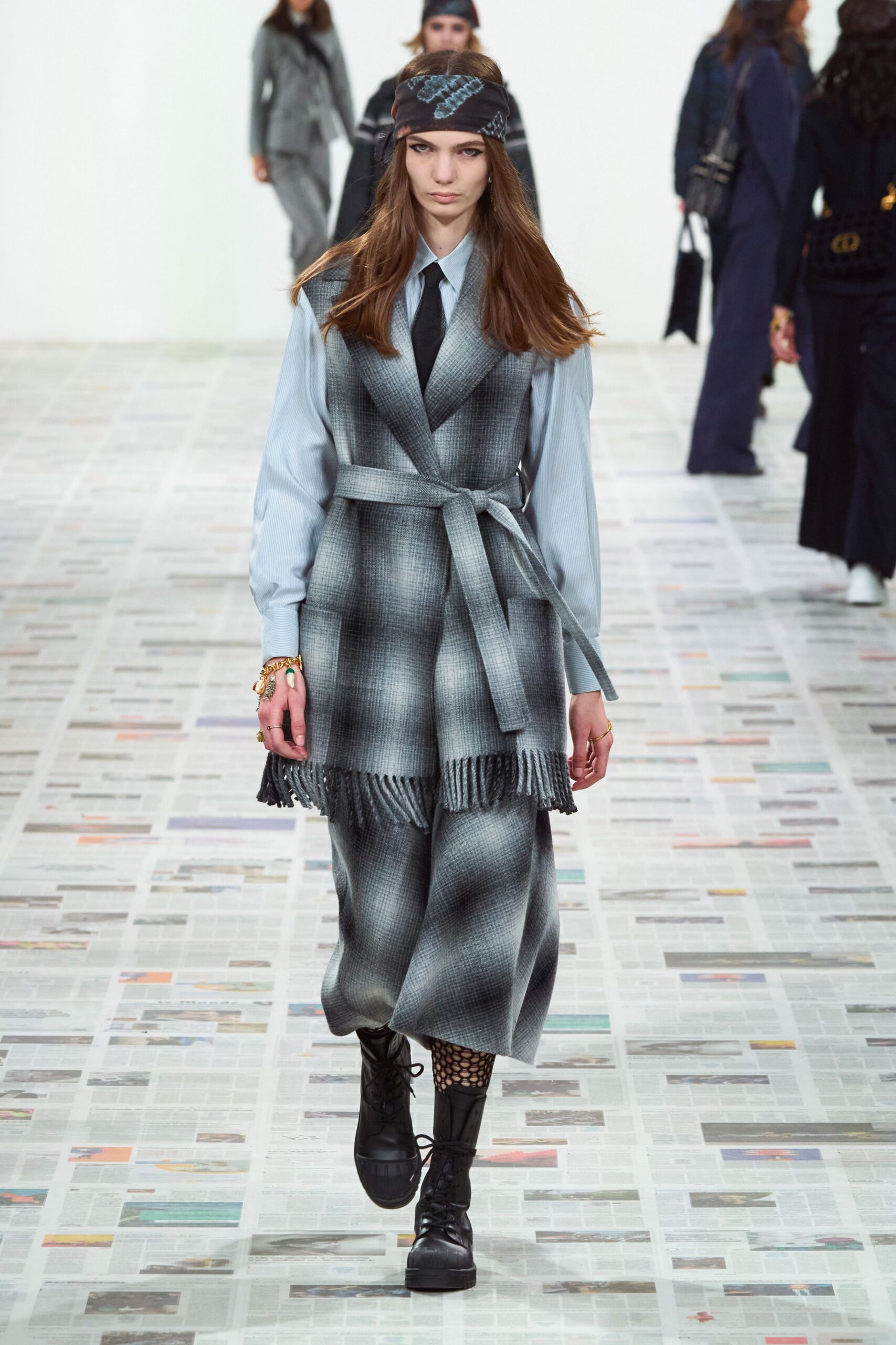 gray wool long-sleeve collared relaxed fringed layered vest