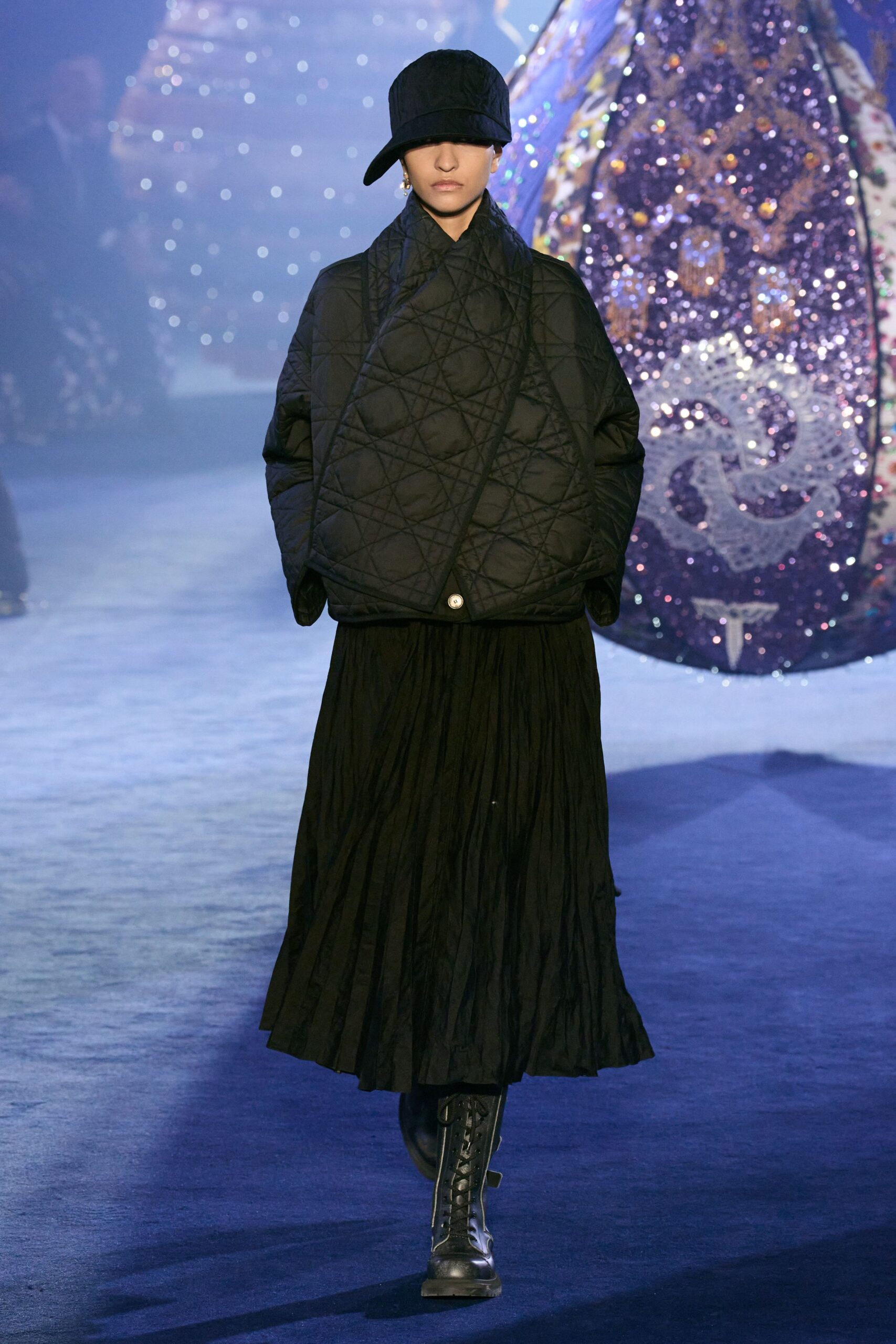 Christian Dior Fall 2023 Ready-to-Wear Look 18