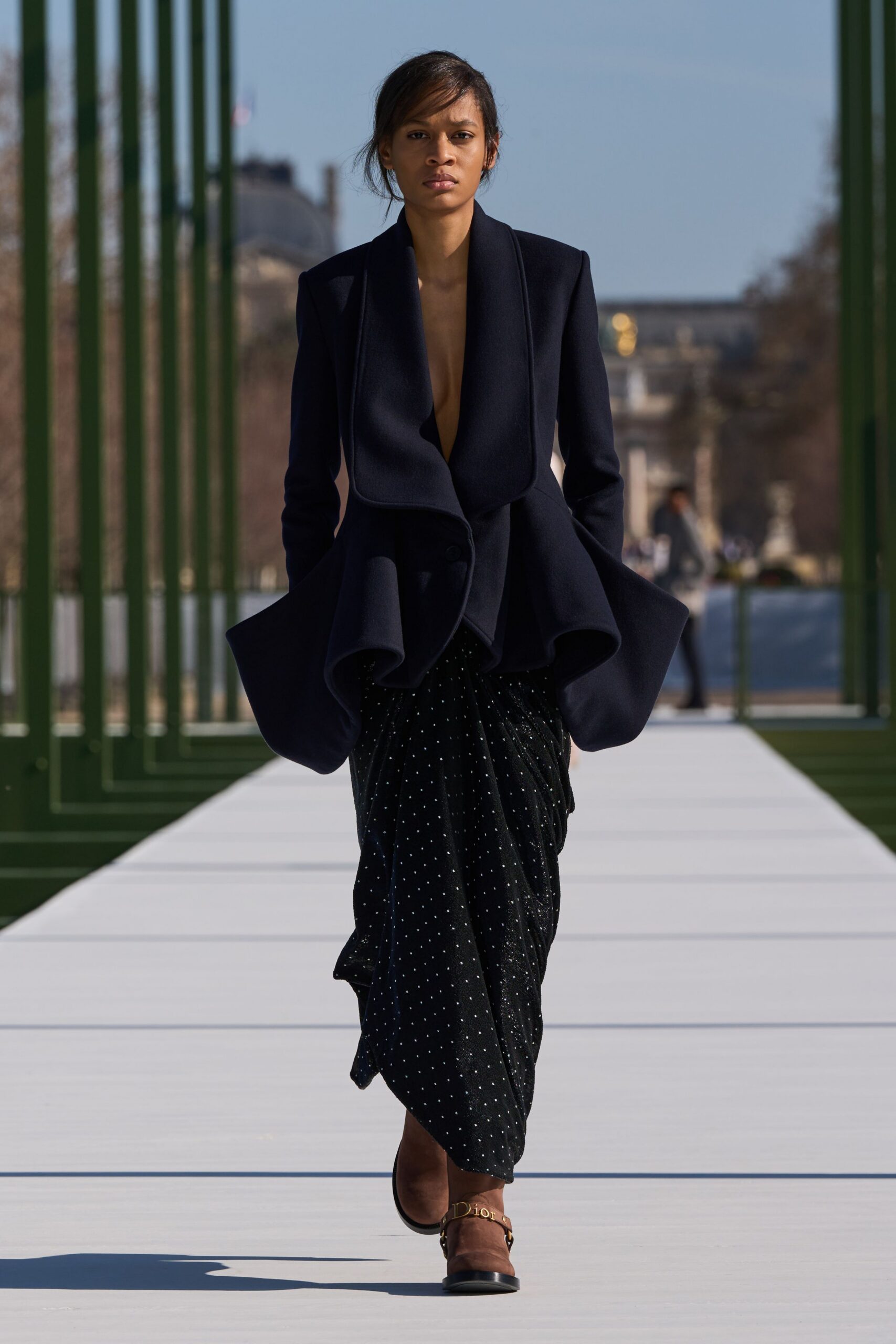 black wool long-sleeve v-neck structured flared blazer