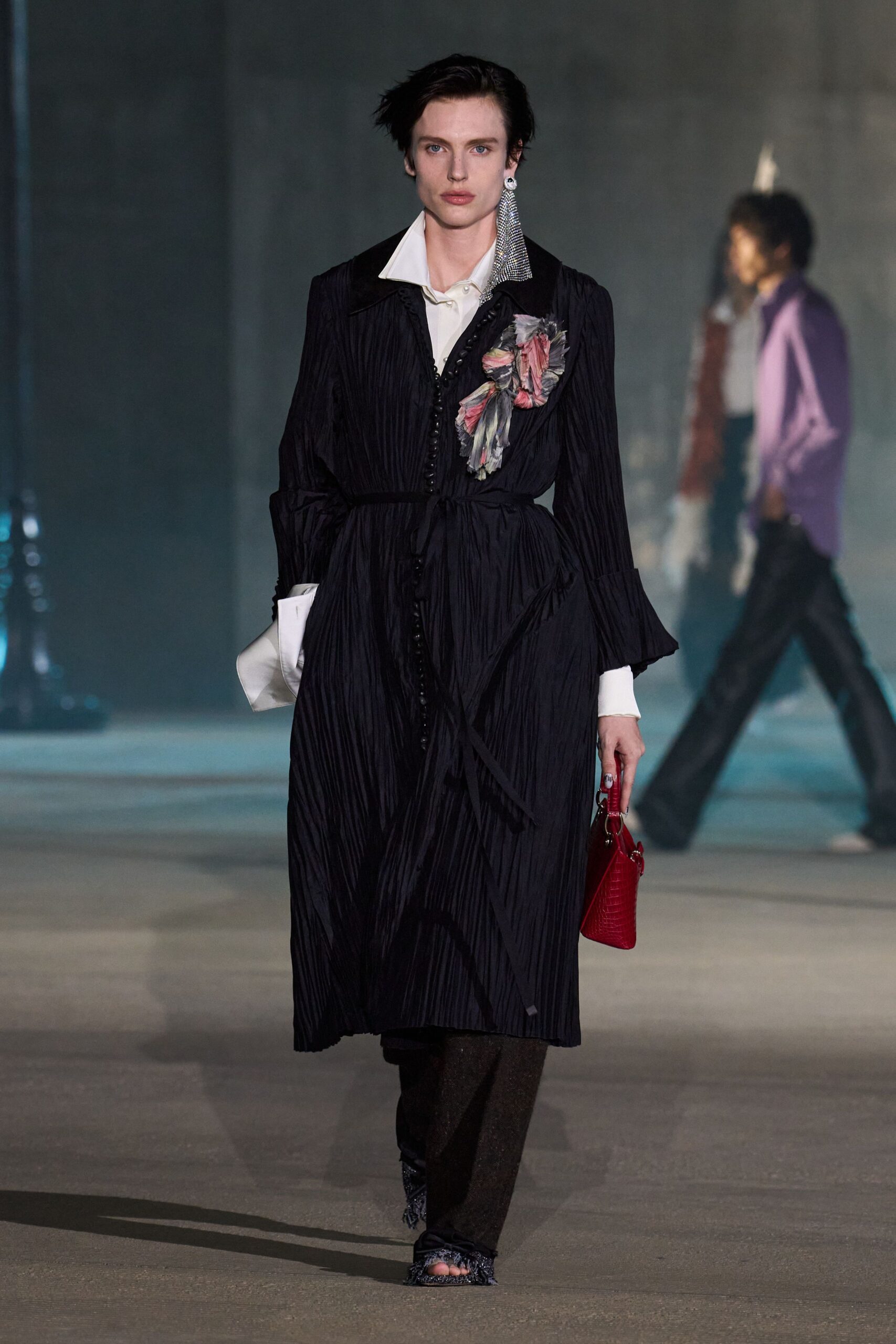 black silk long-sleeve collared relaxed belted pleated coat