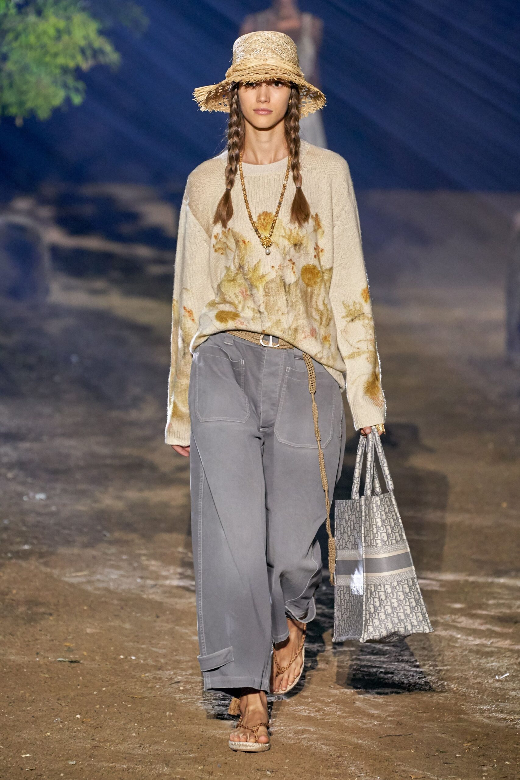 Christian Dior Spring 2020 Ready-to-Wear Look 26