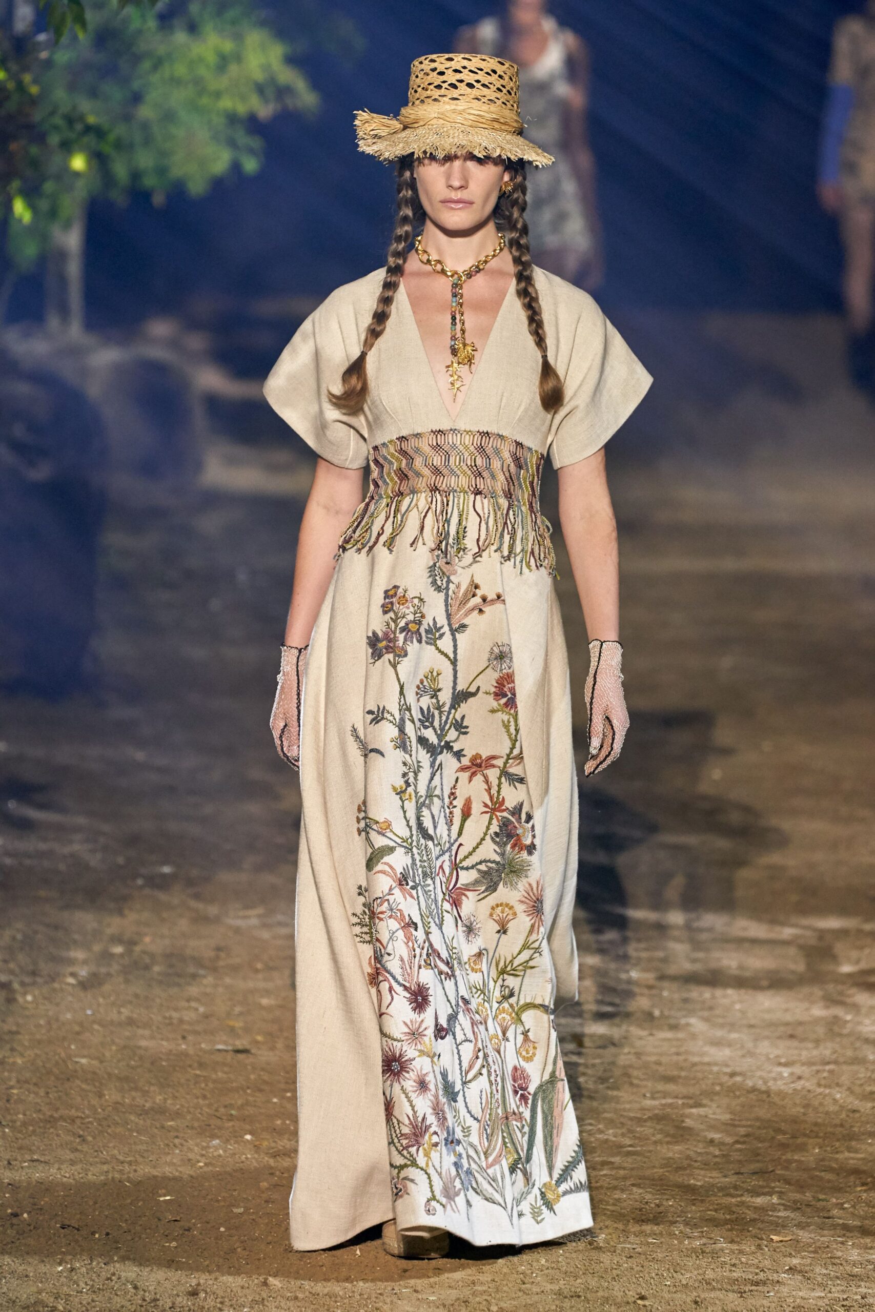Christian Dior Spring 2020 Ready-to-Wear Look 32
