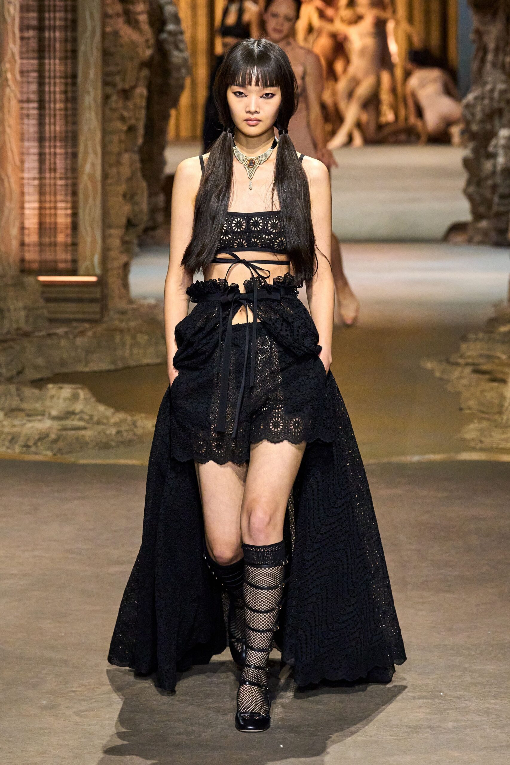 black lace sleeveless high-neck fitted embroidered short crop-top