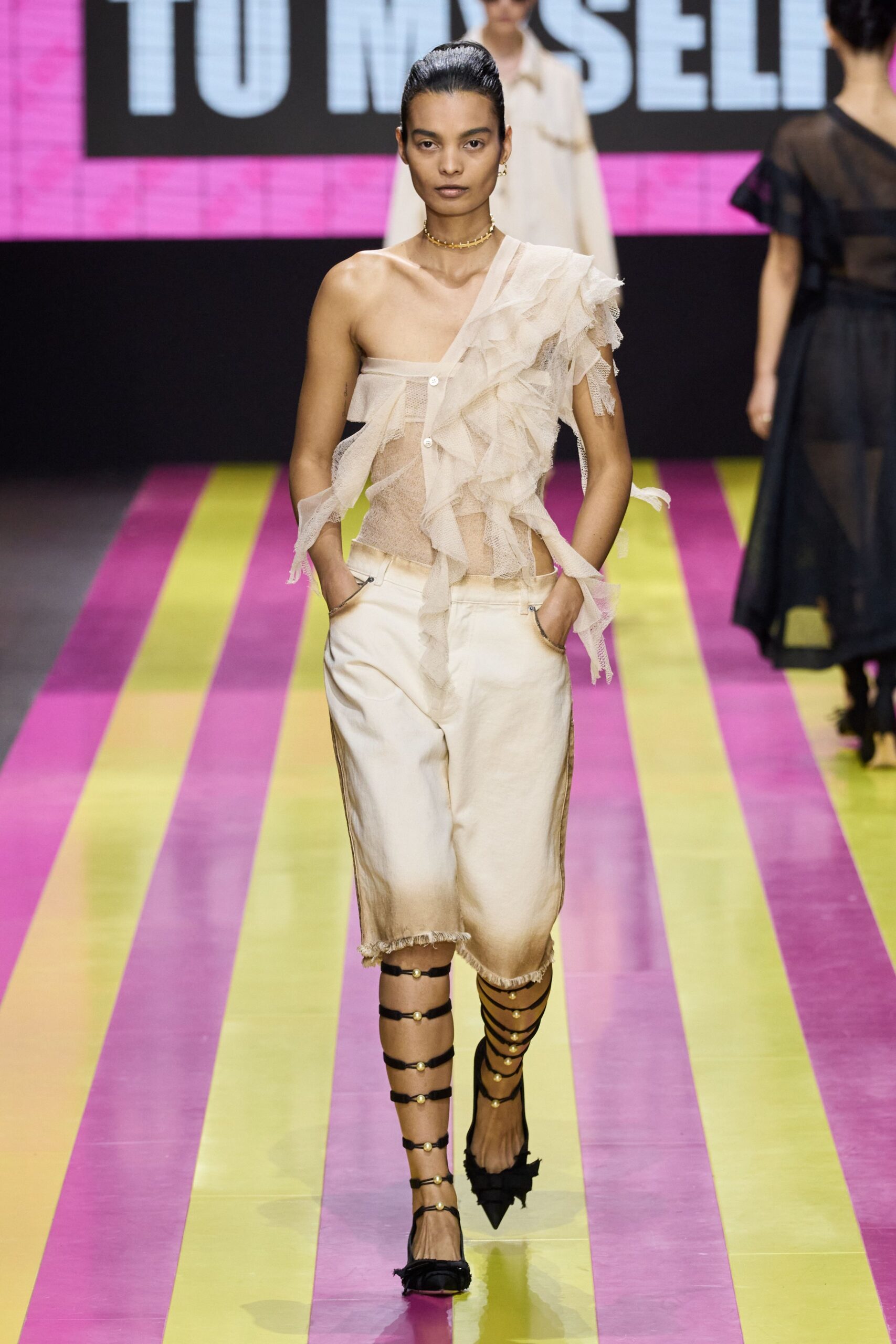 Christian Dior Spring 2024 Ready-to-Wear Look 45