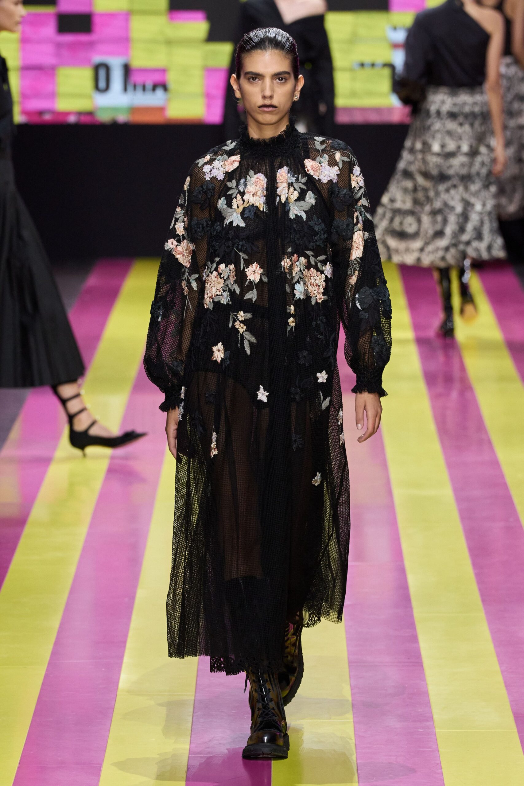 black lace embroidered maxi dress