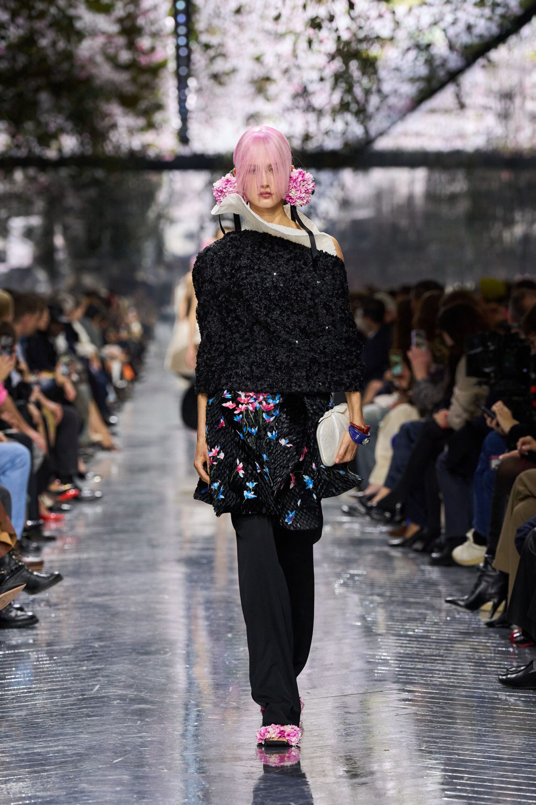black cotton fitted high-waisted straight-leg pants