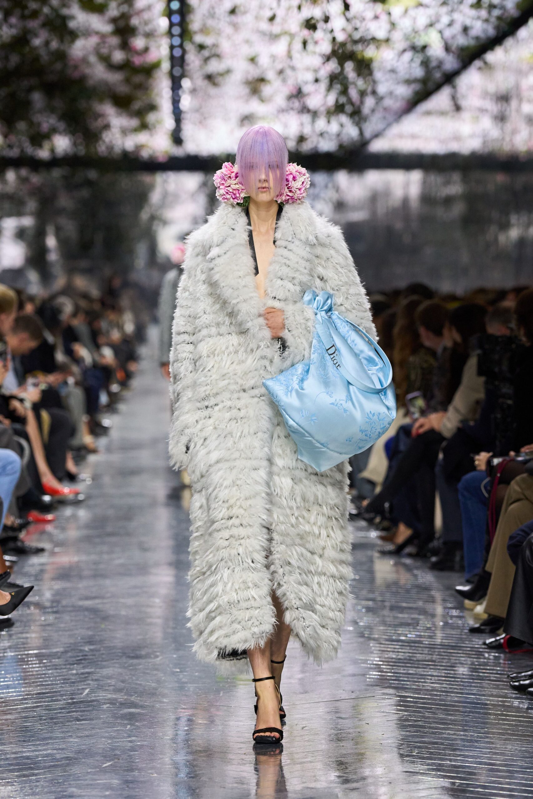 white faux-fur long-sleeve relaxed layered midi coat