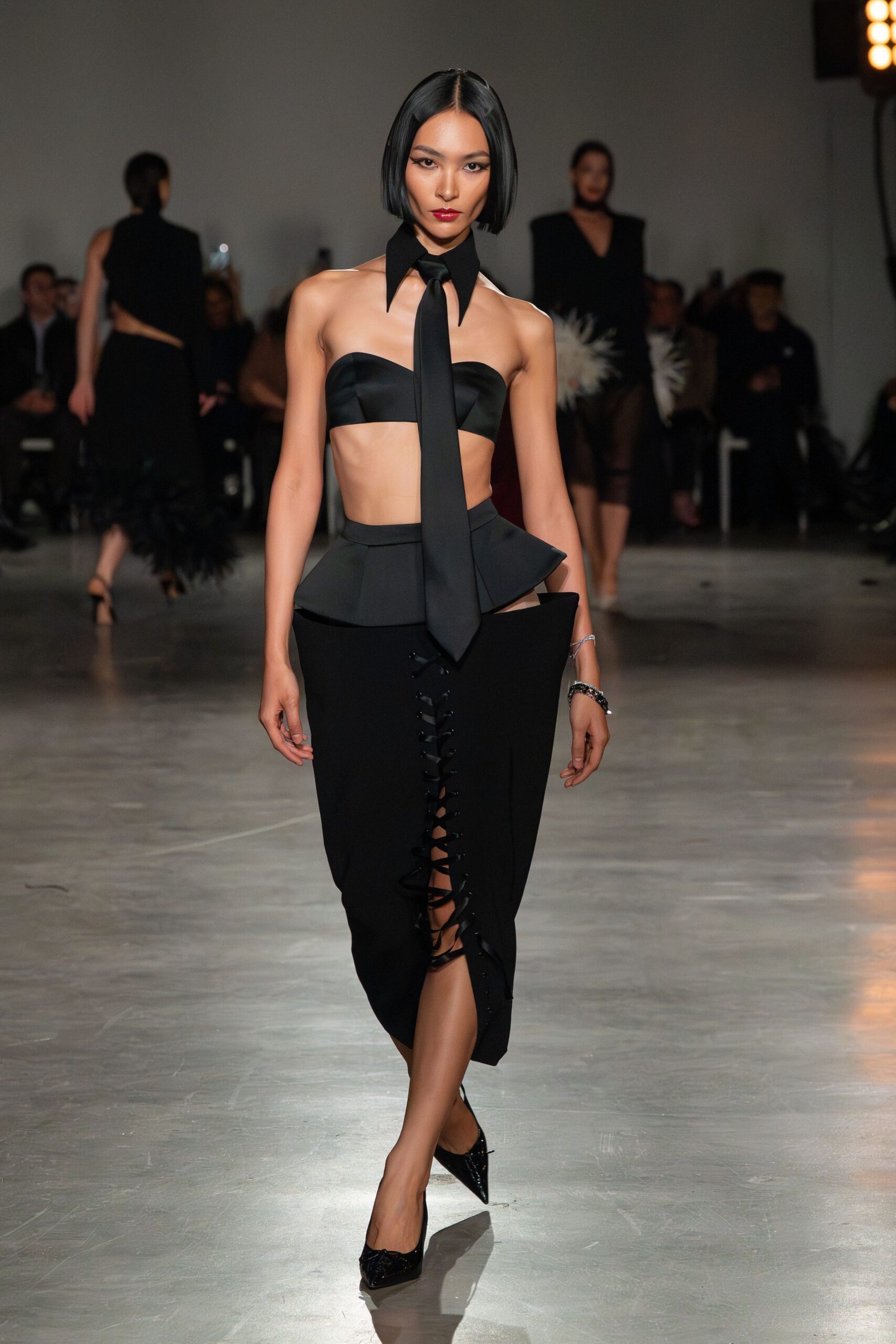 black silk asymmetric fitted high-waisted zippered skirt