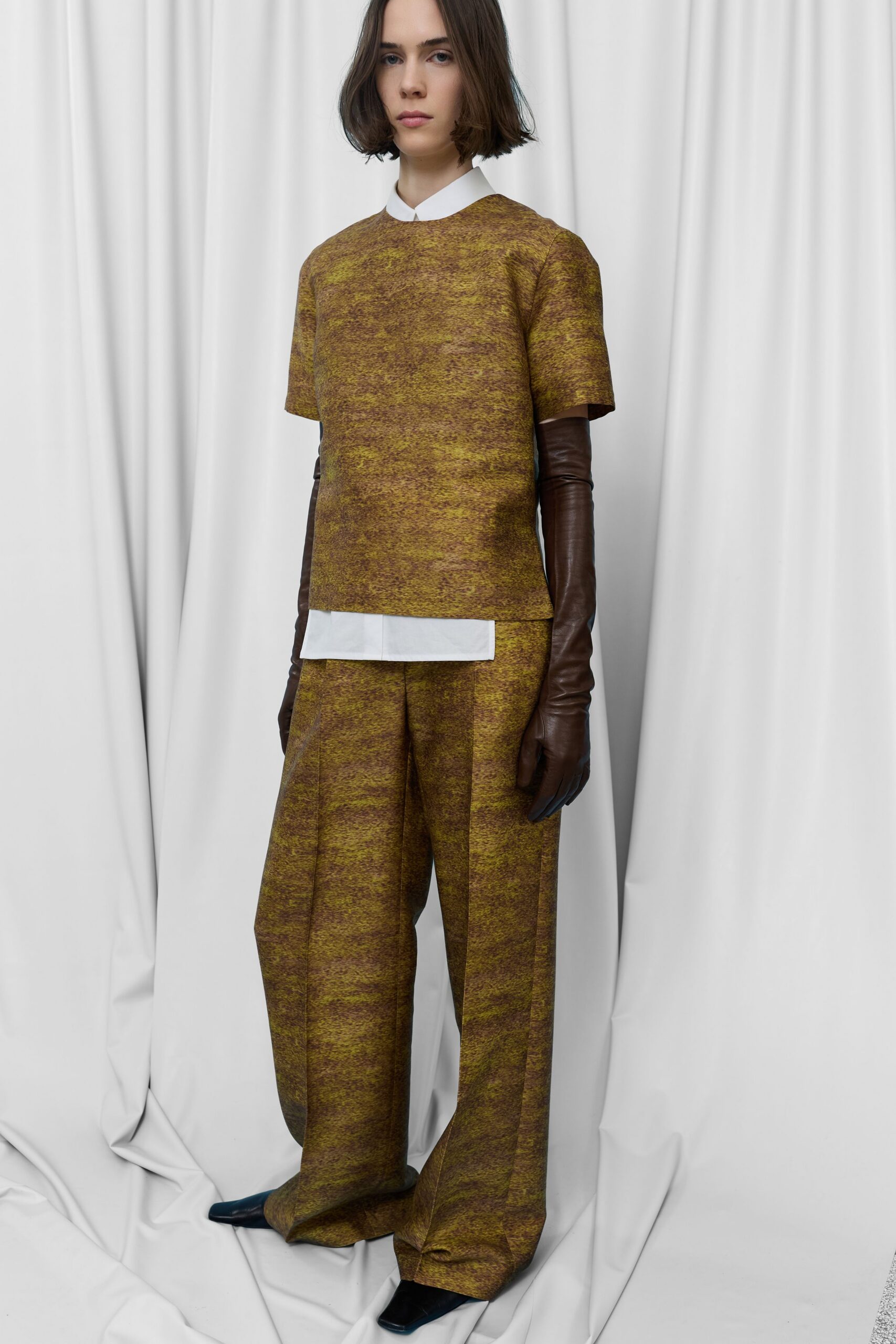brown cotton short-sleeve collared relaxed printed top