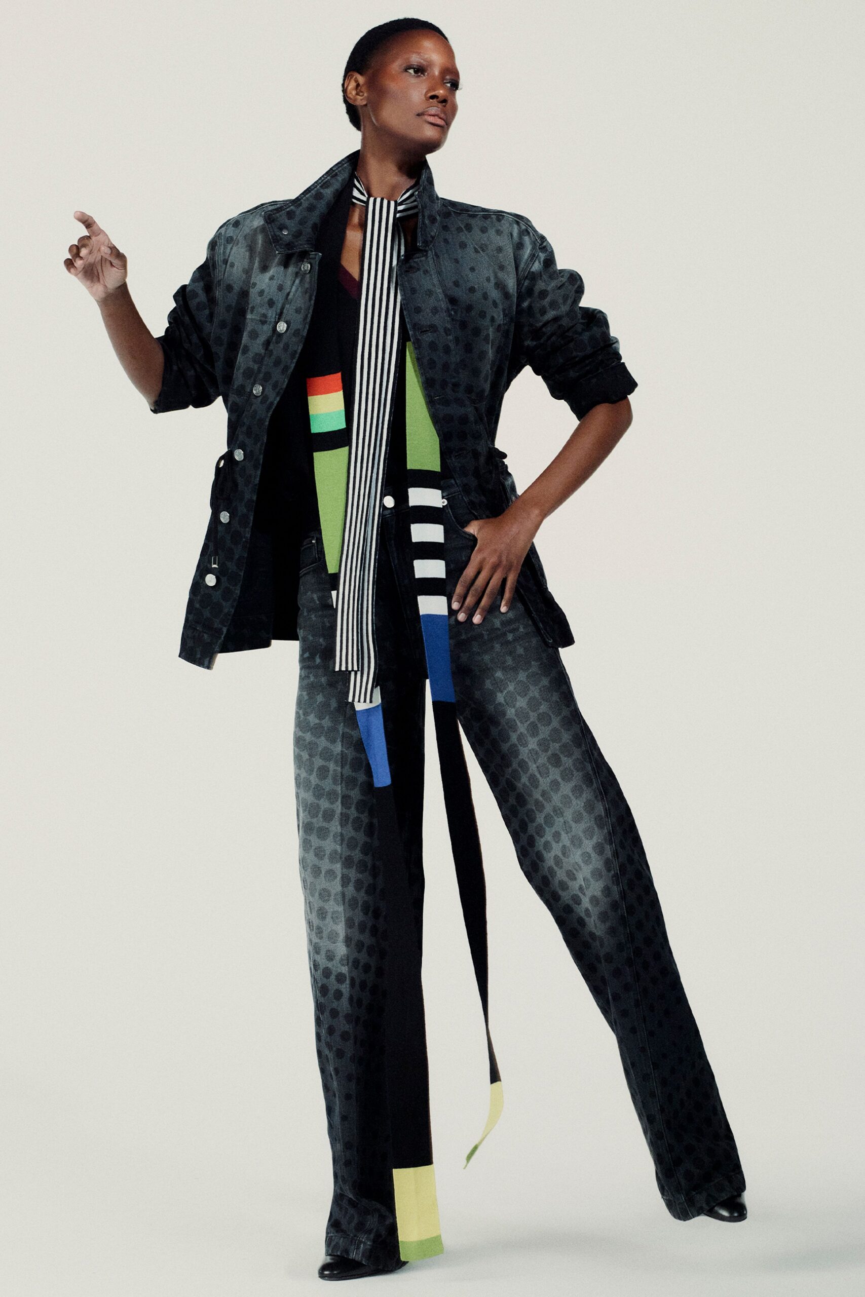 black cotton long-sleeve collared relaxed buttoned draped jacket