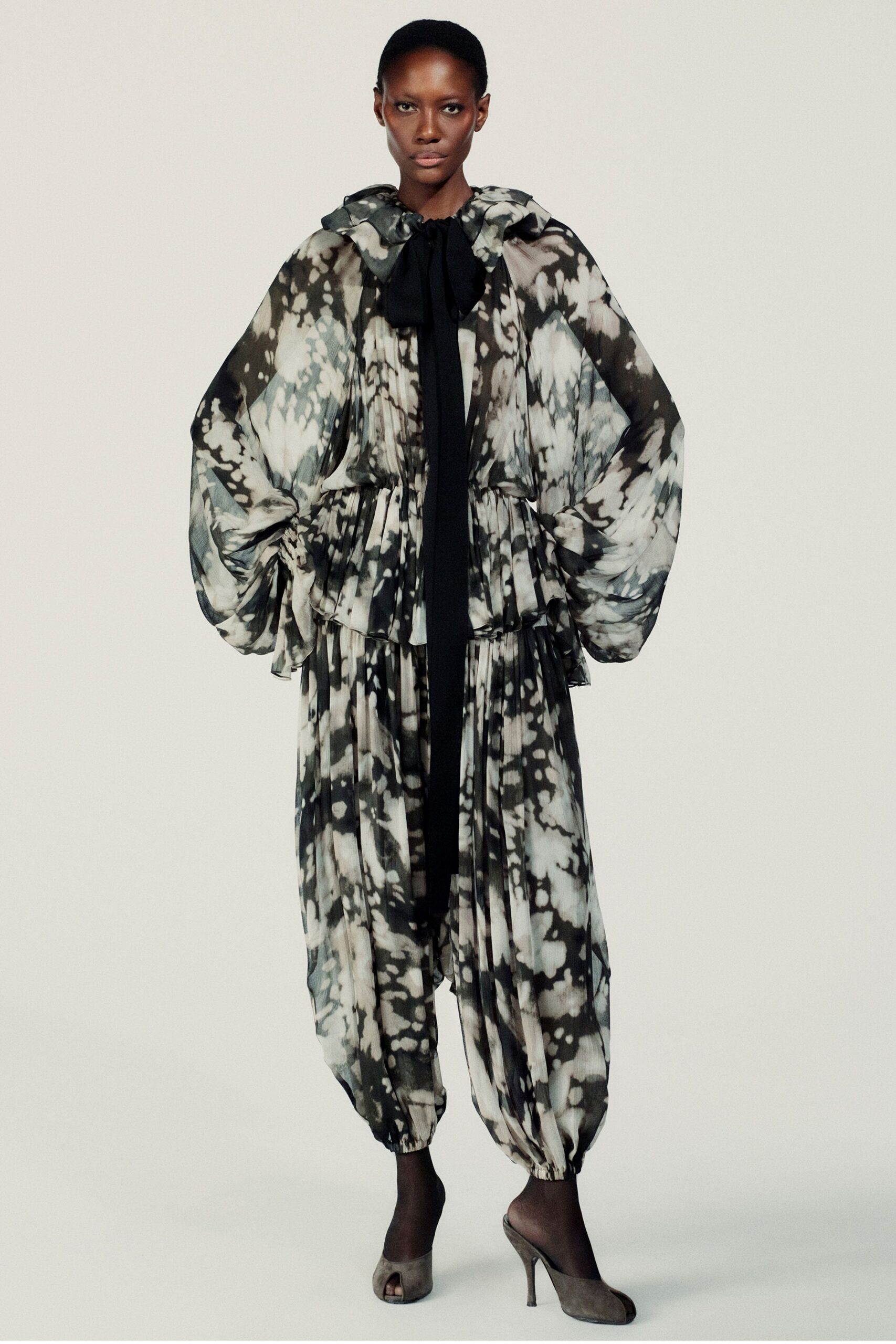 Christopher John Rogers Fall 2026 Ready-to-Wear Look 34