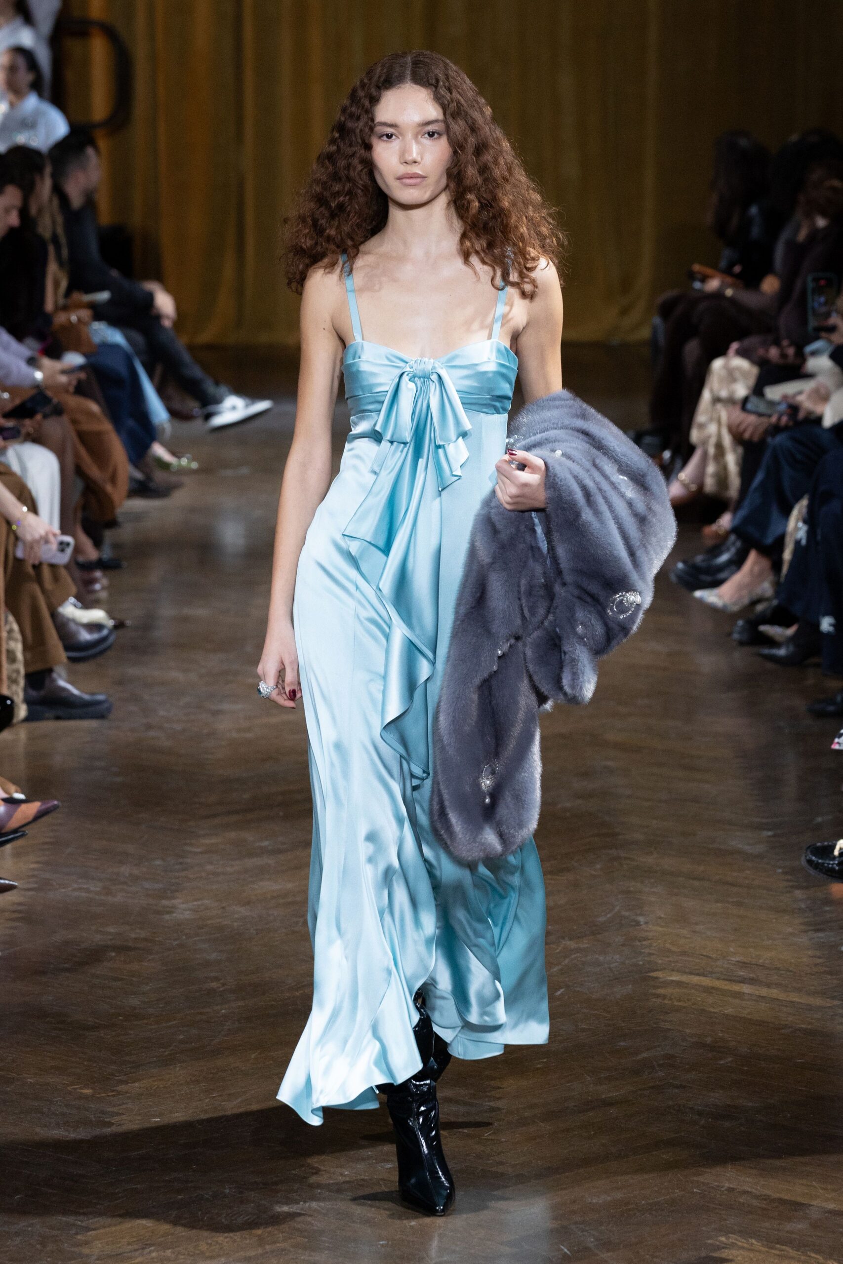 Cinq à Sept Fall 2026 Ready-to-Wear Look 21