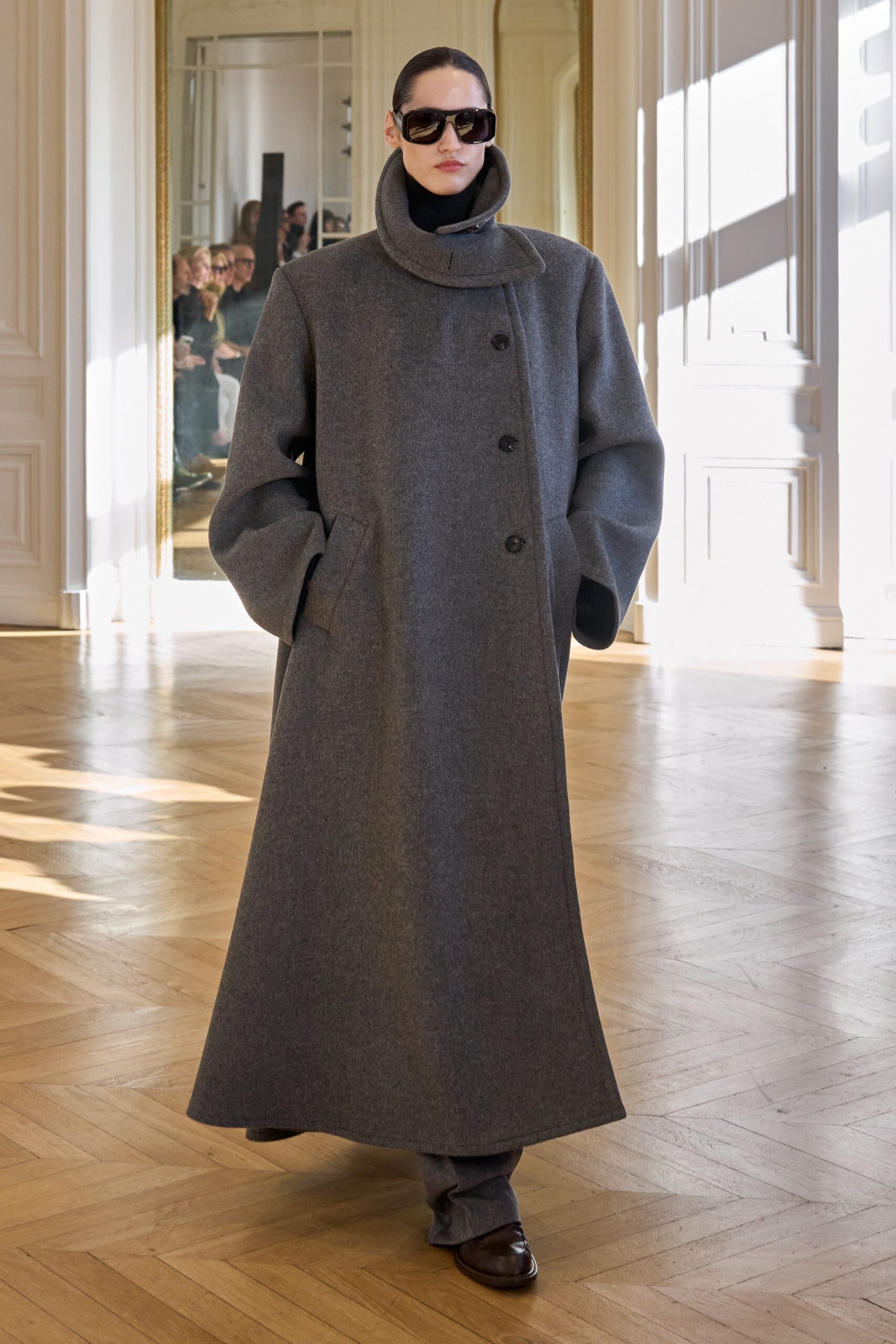 gray wool long-sleeve collared oversized buttoned maxi coat