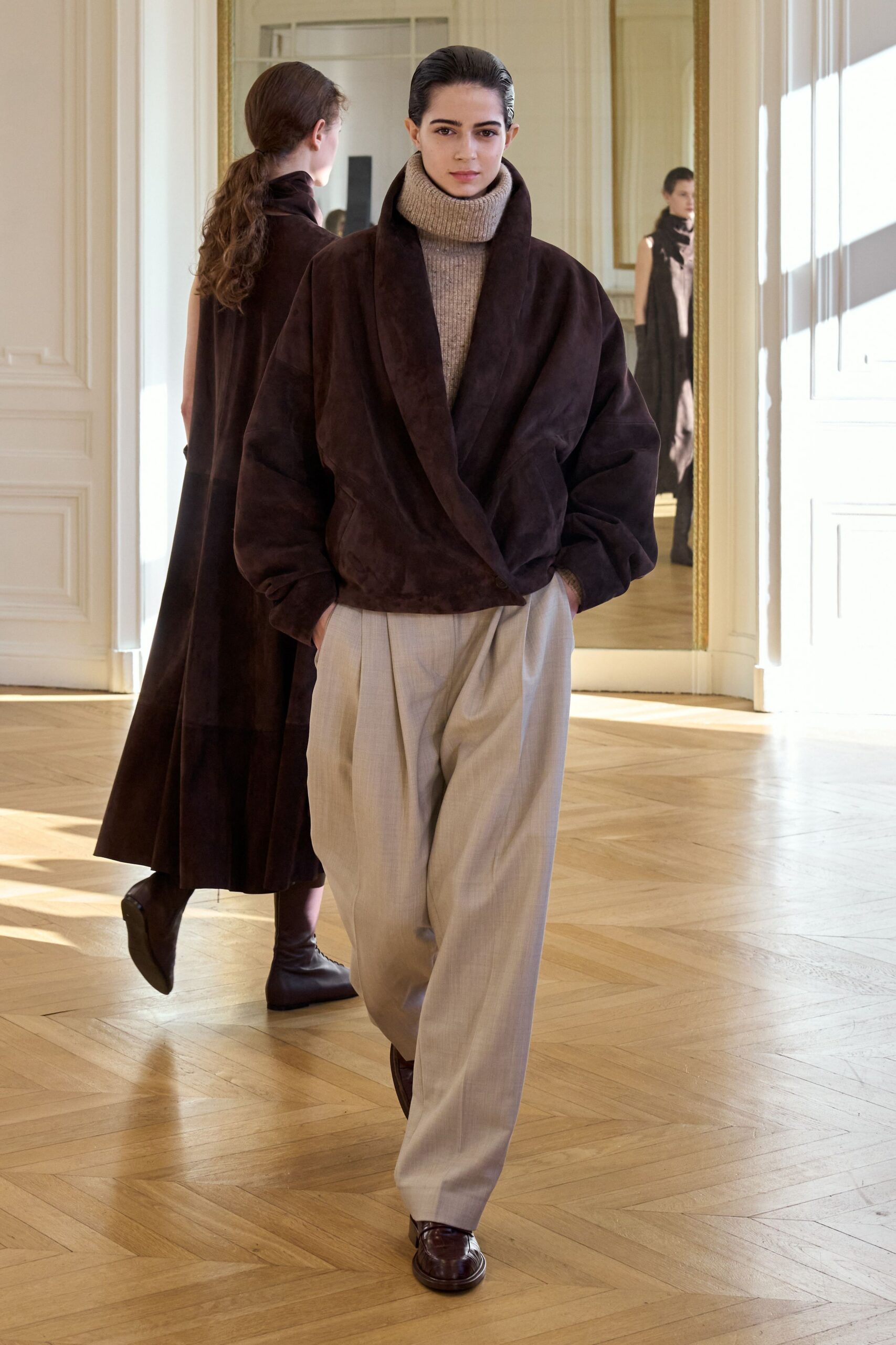 brown suede long-sleeve collared oversized jacket