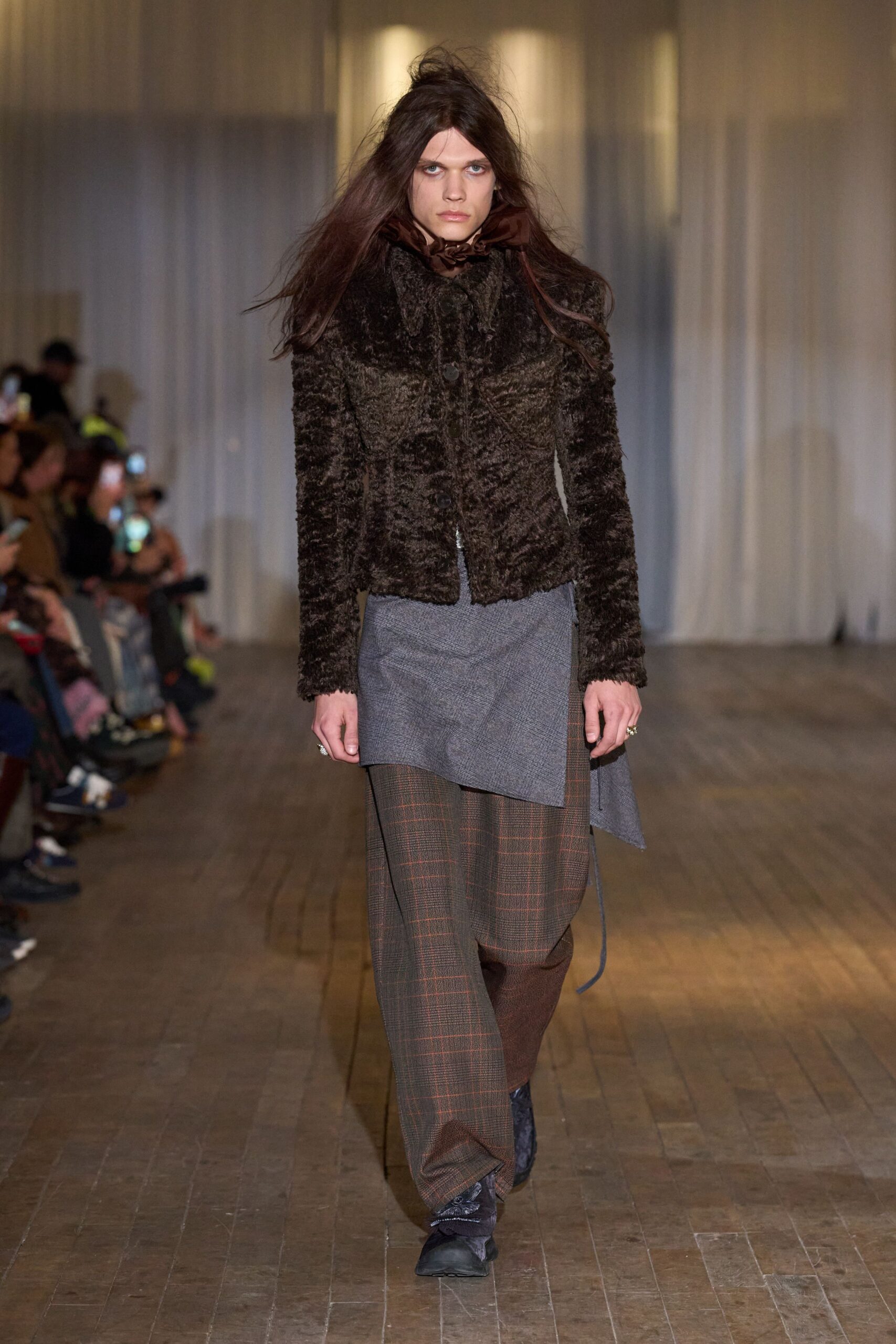 brown faux-fur long-sleeve collared fitted textured jacket