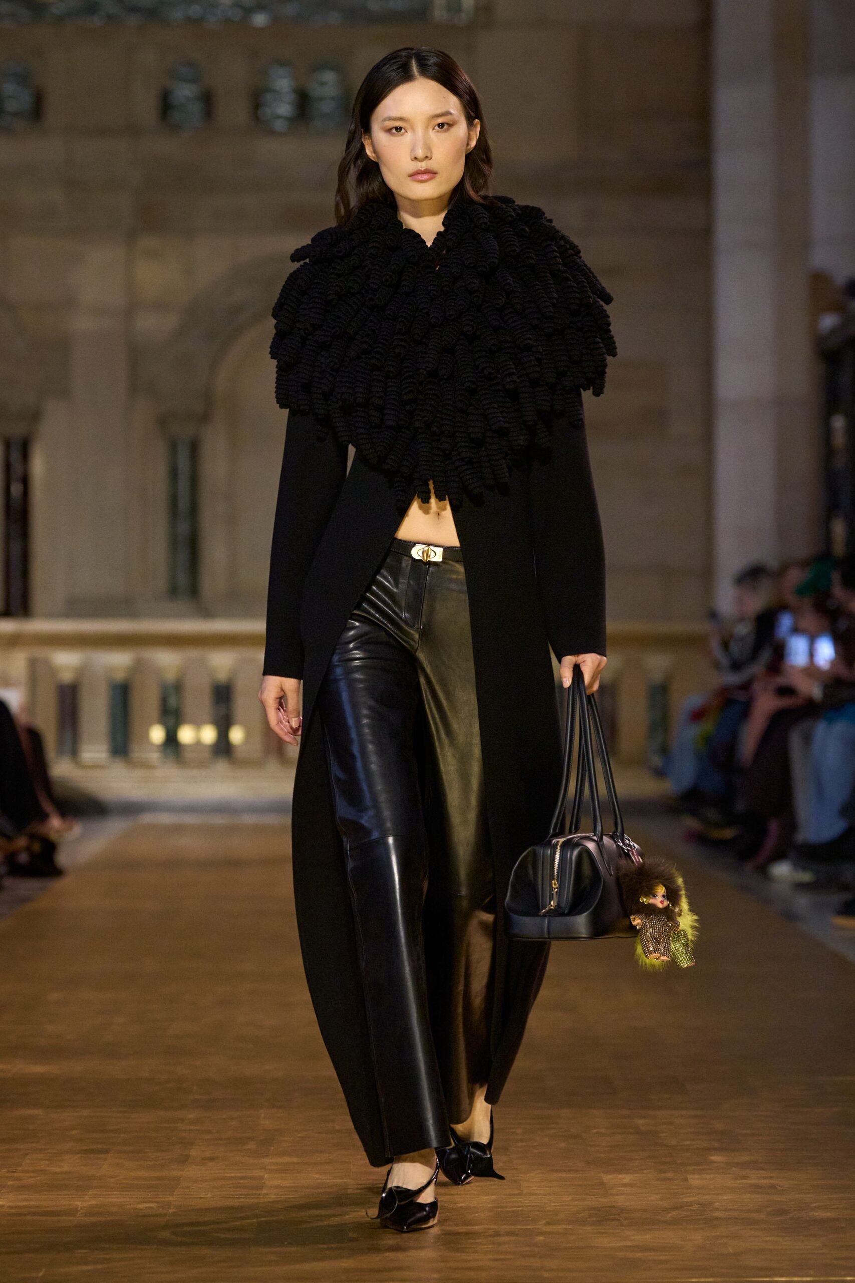 black wool long-sleeve collared fitted layered coat