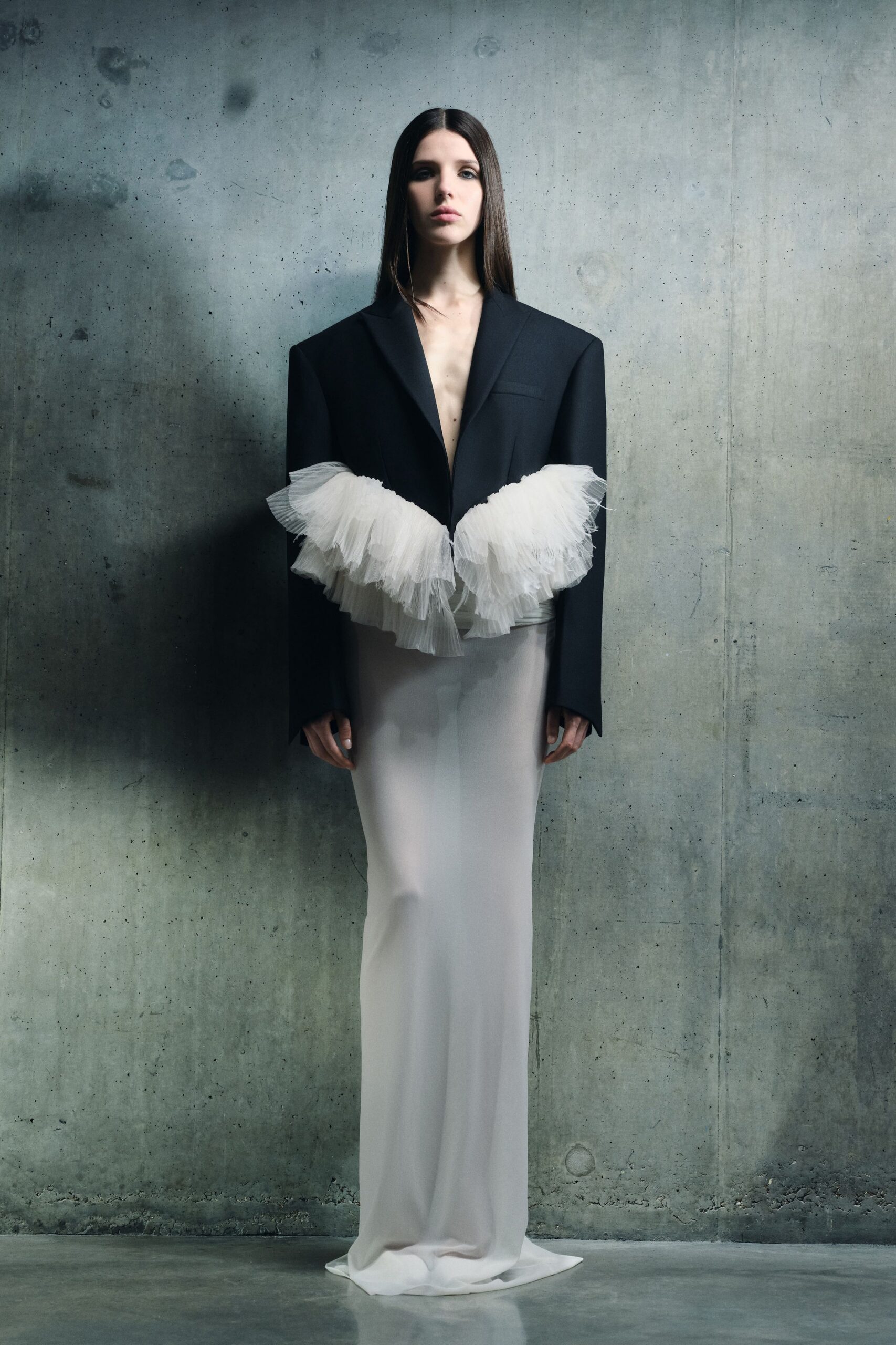 black wool long-sleeve collared structured ruffled blazer