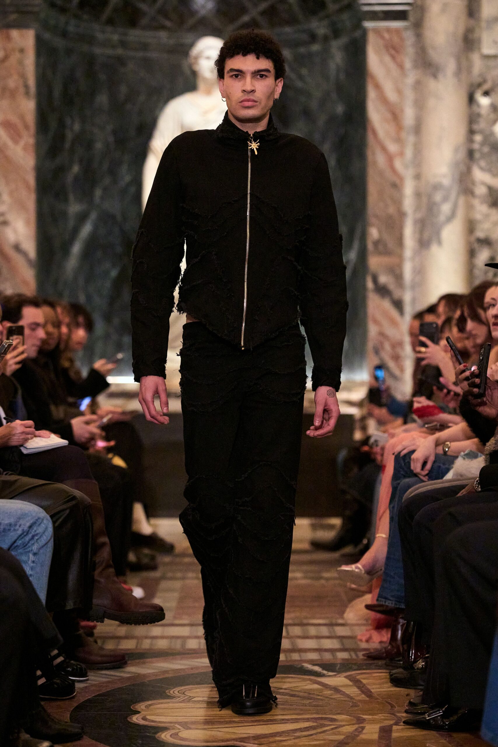 black cotton long-sleeve collared fitted zippered textured jacket