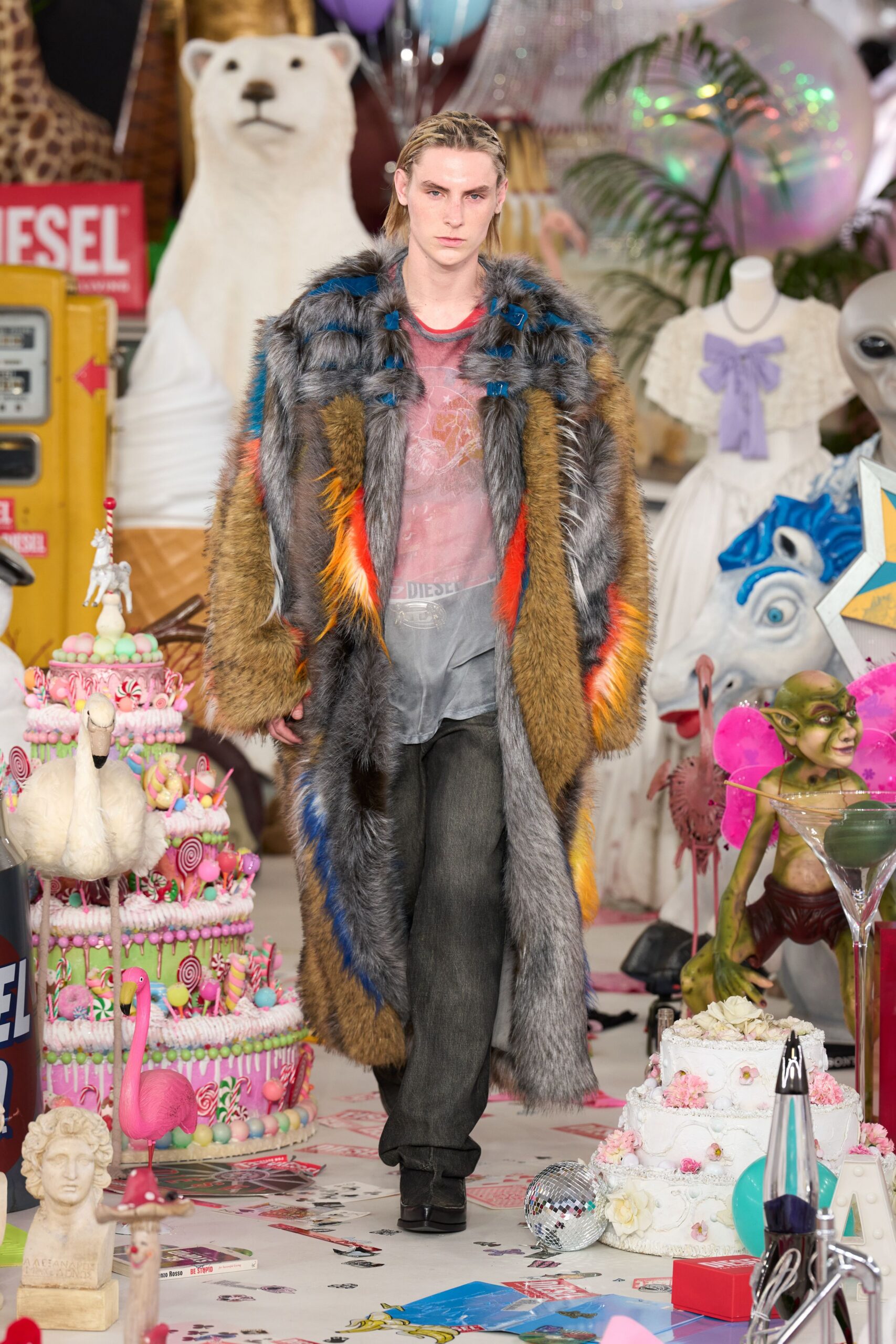 oversized fur coat with t-shirt and jeans