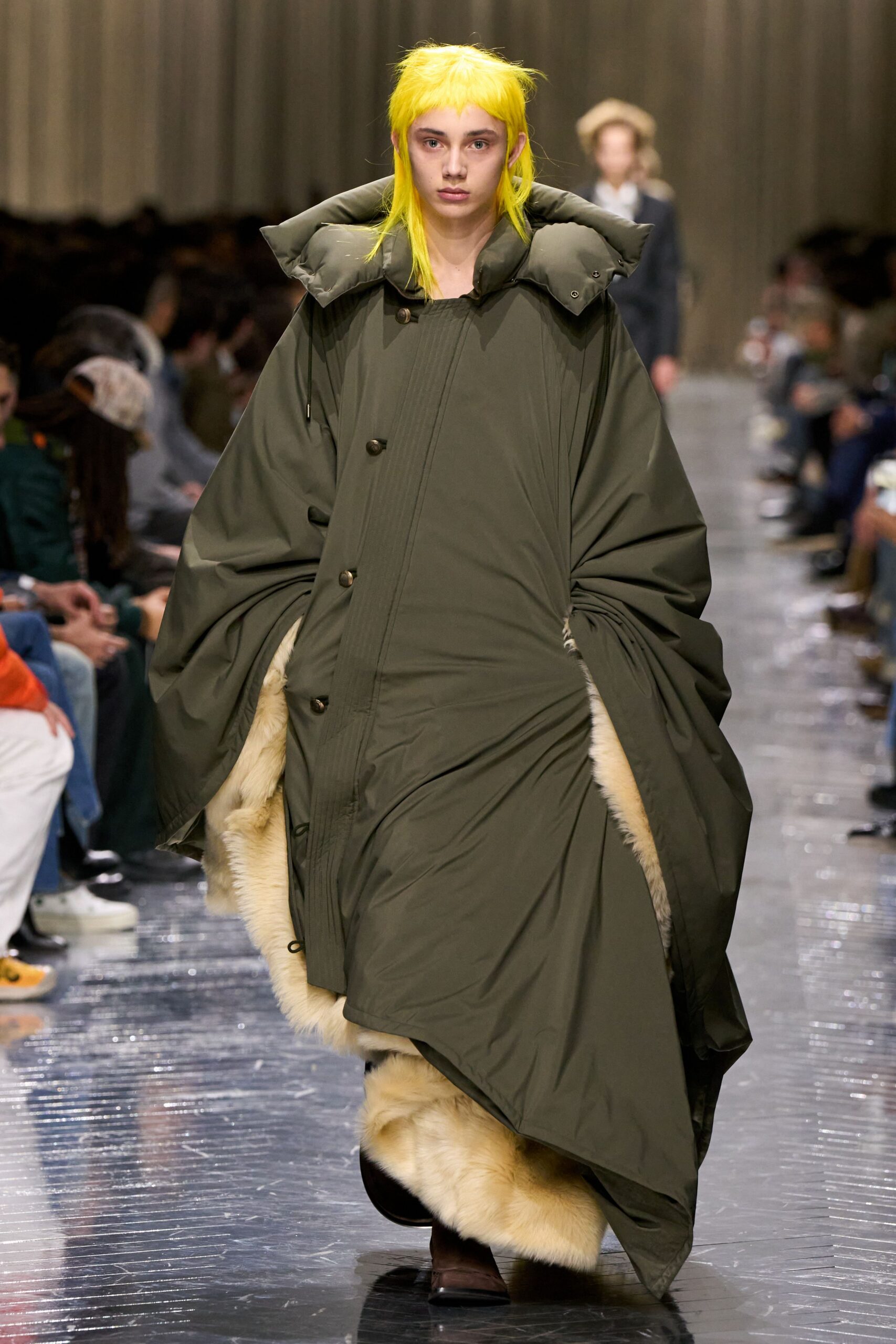 green faux-fur long-sleeve collared oversized buttoned coat