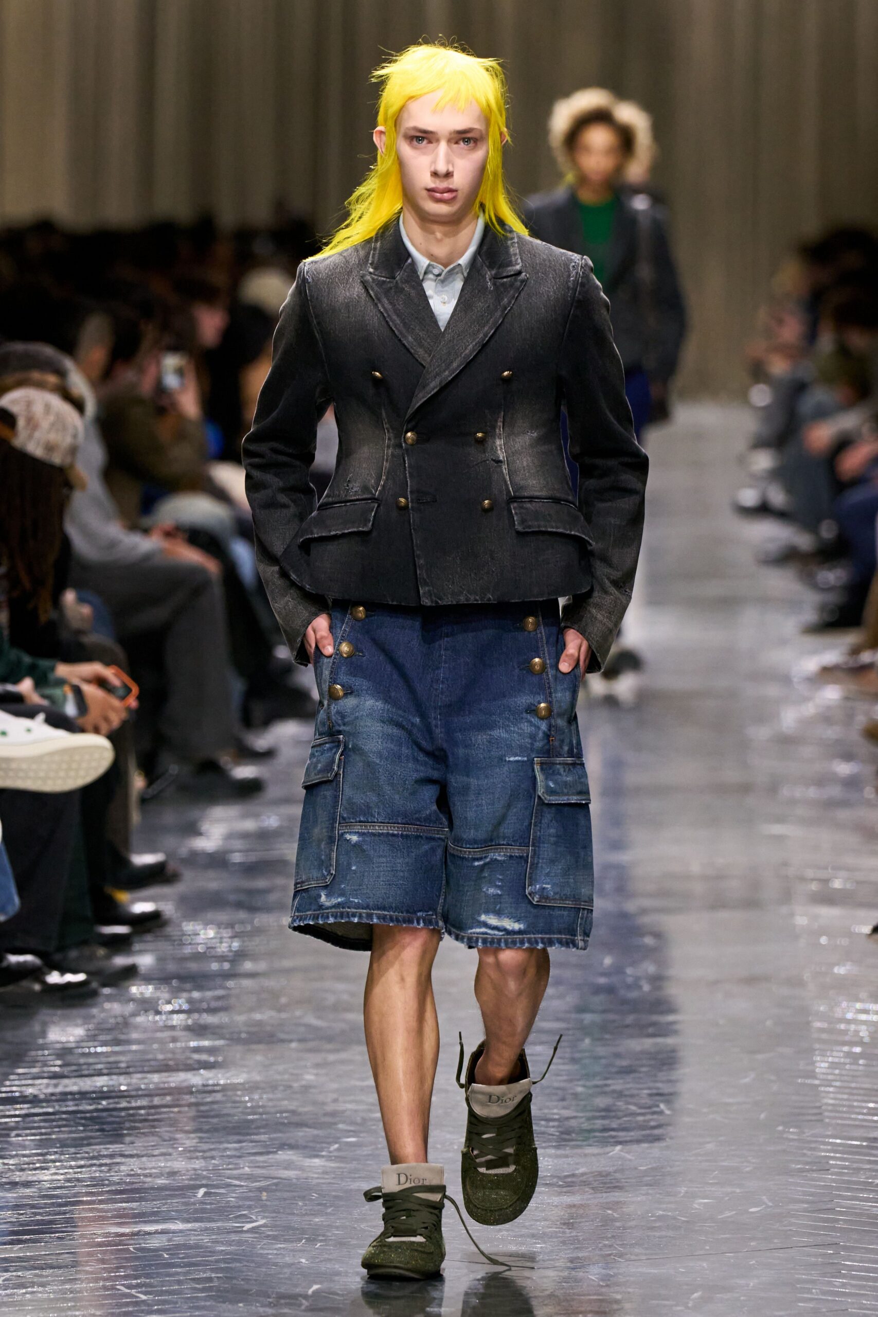 black denim long-sleeve collared fitted buttoned jacket