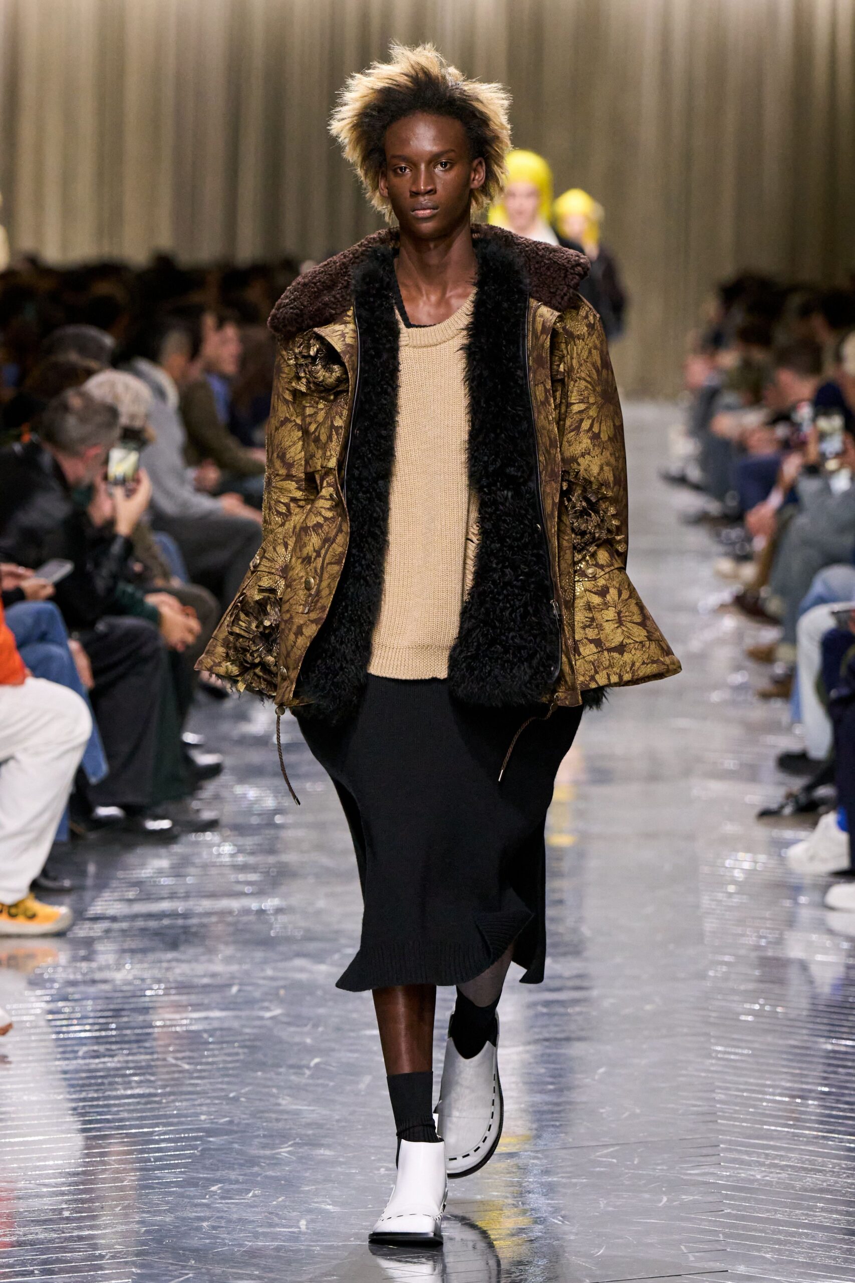 brown fur long-sleeve collared relaxed embroidered zippered coat