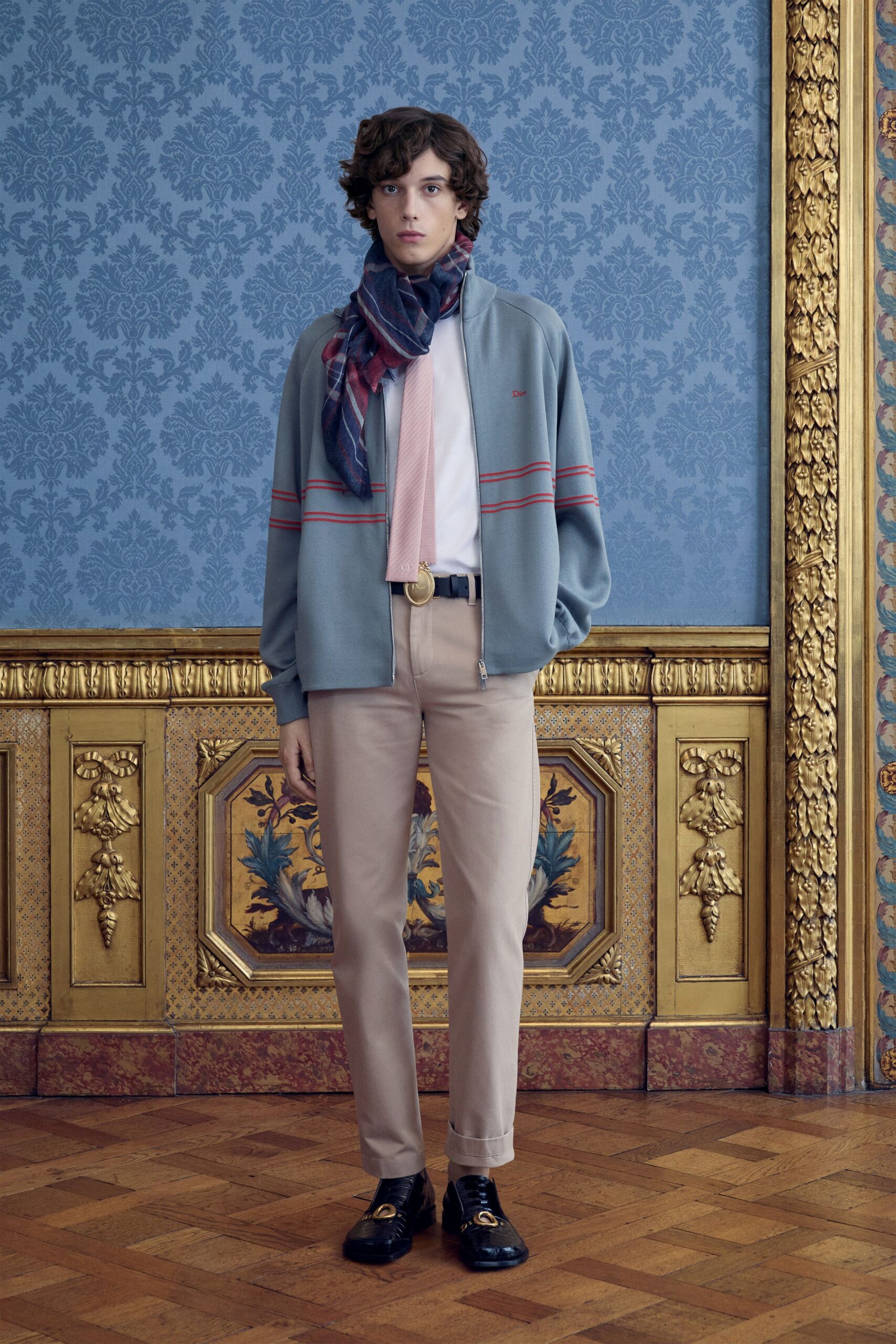 gray cotton long-sleeve collared relaxed zippered jacket