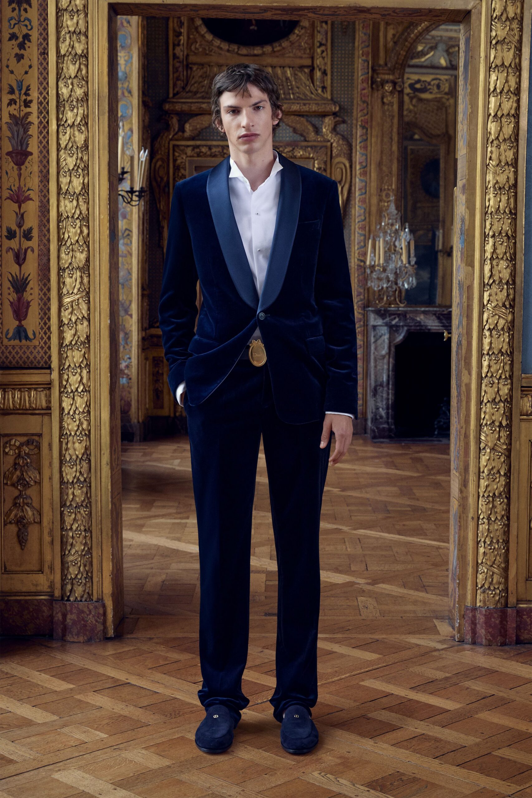 blue velvet long-sleeve collared tailored buttoned suit