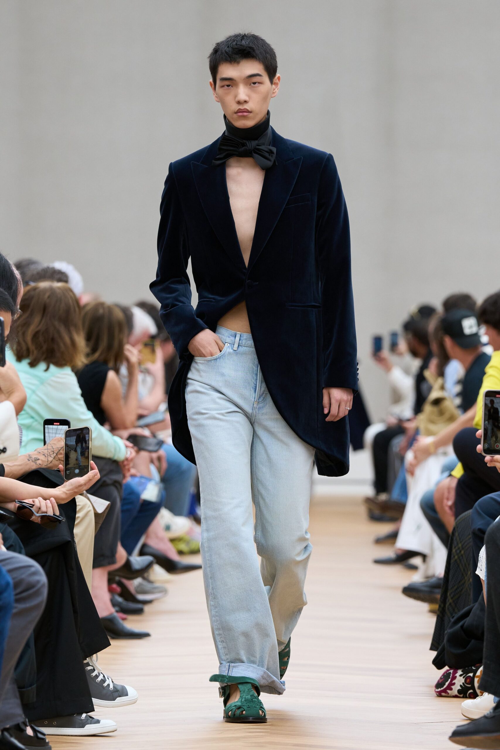 blue velvet long-sleeve collared tailored blazer