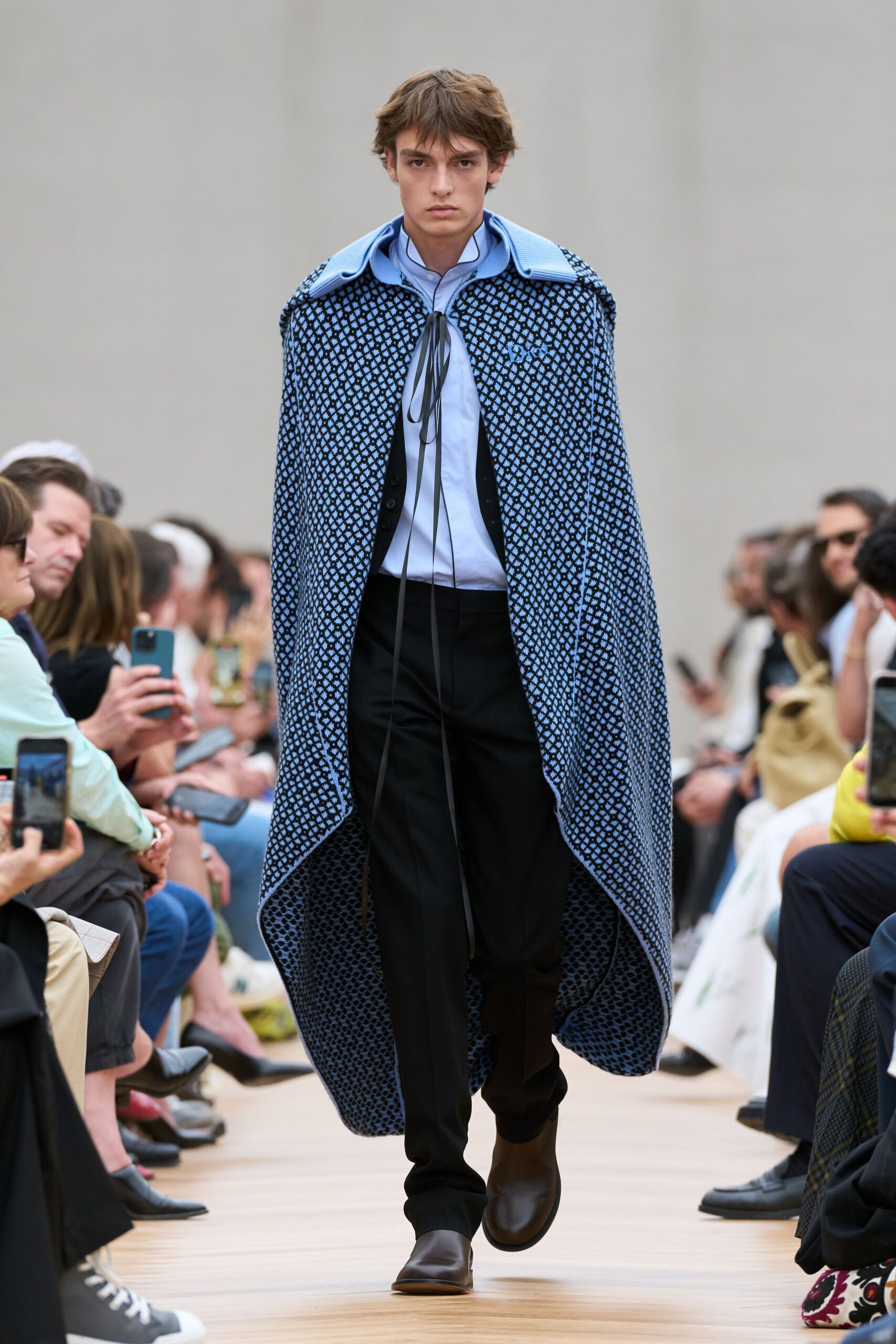 blue cotton long-sleeve relaxed printed cape