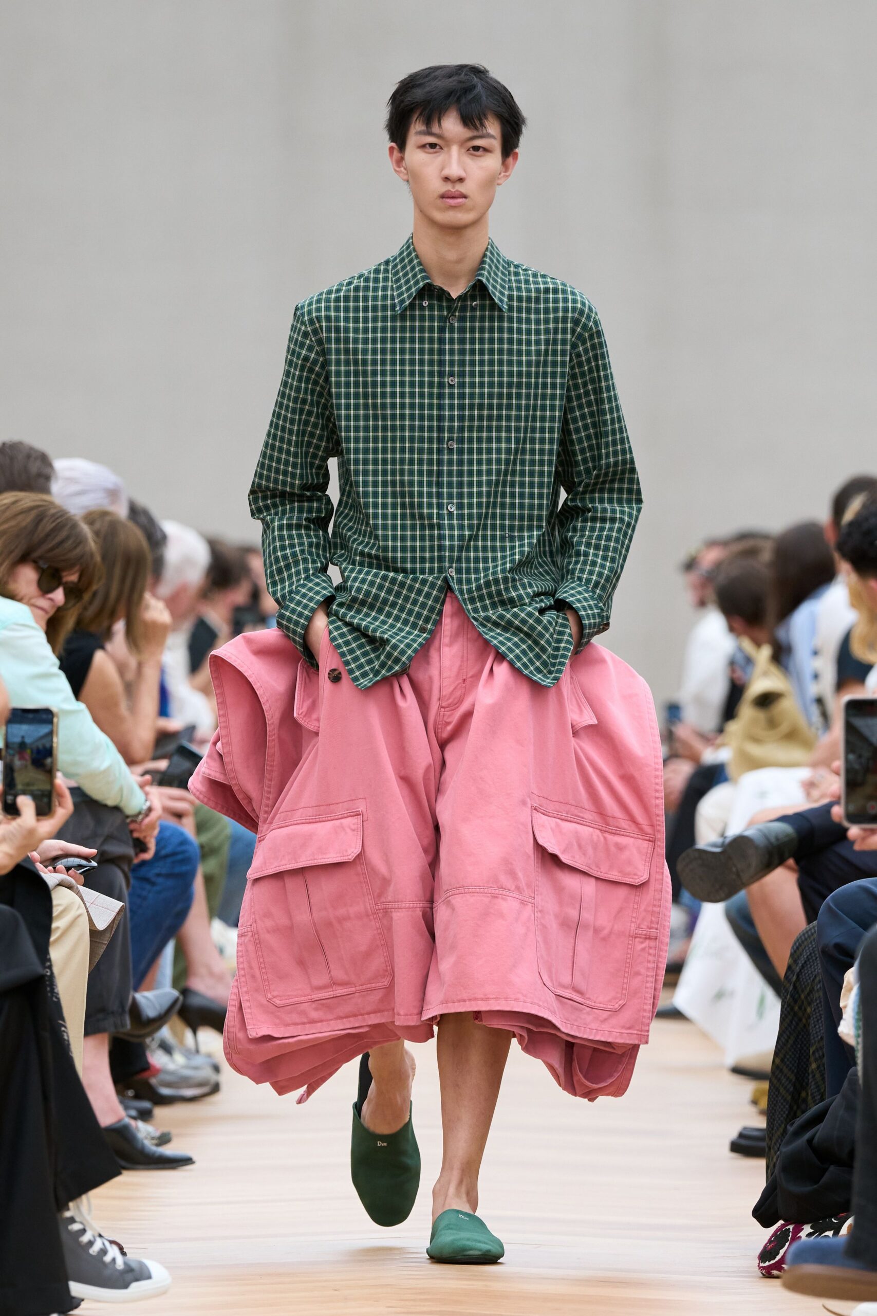 pink cotton relaxed cargo pants