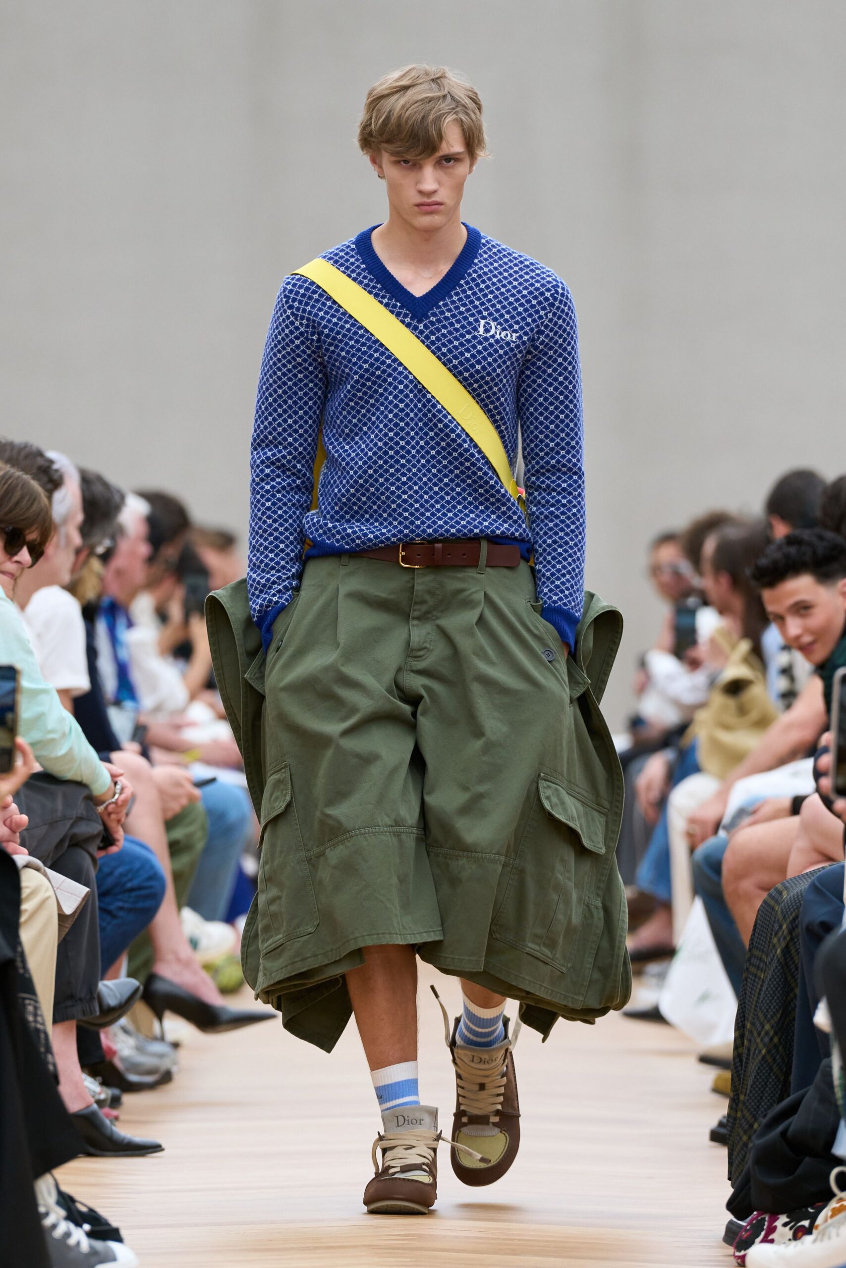 green cotton relaxed cargo pants
