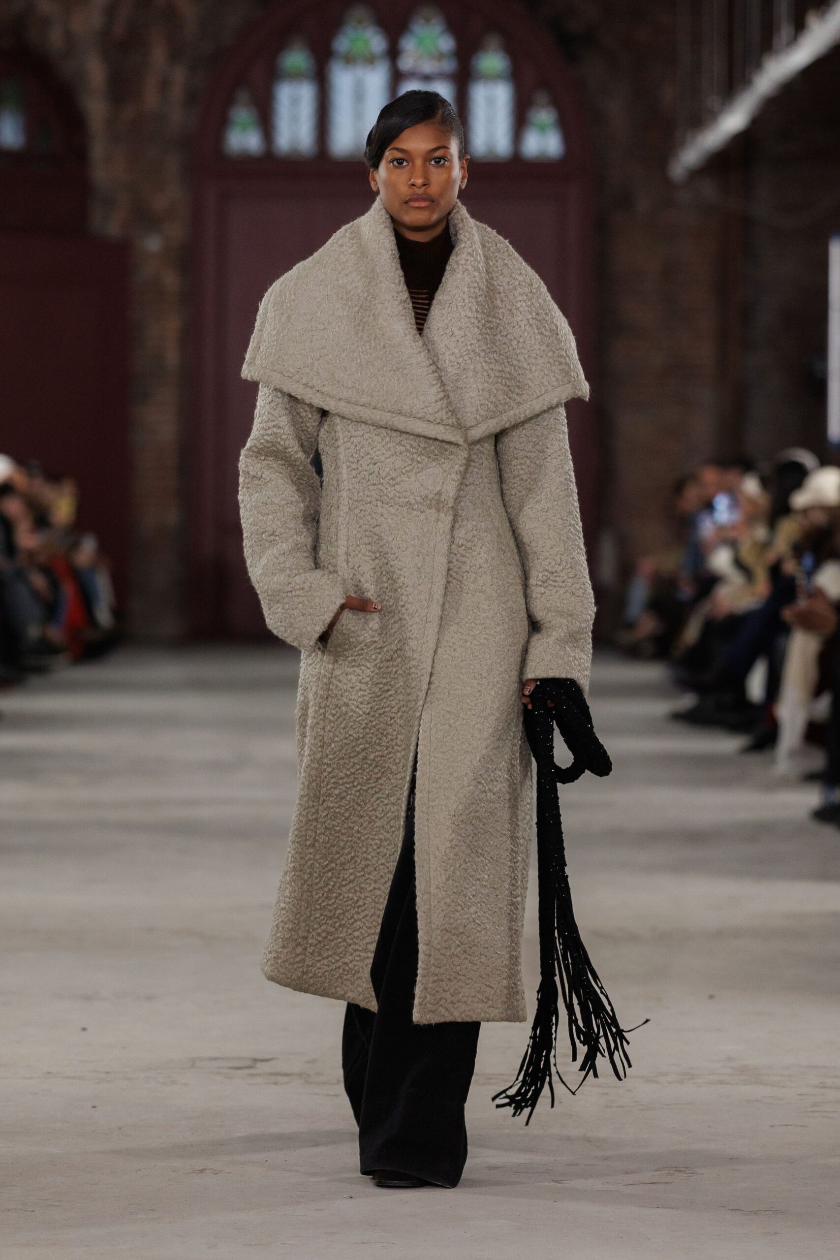beige faux-fur long-sleeve collared relaxed pockets maxi coat
