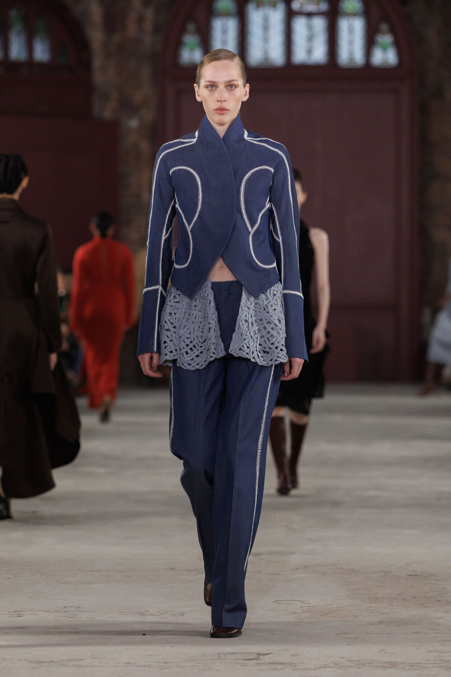 blue denim long-sleeve collared fitted embroidered jacket