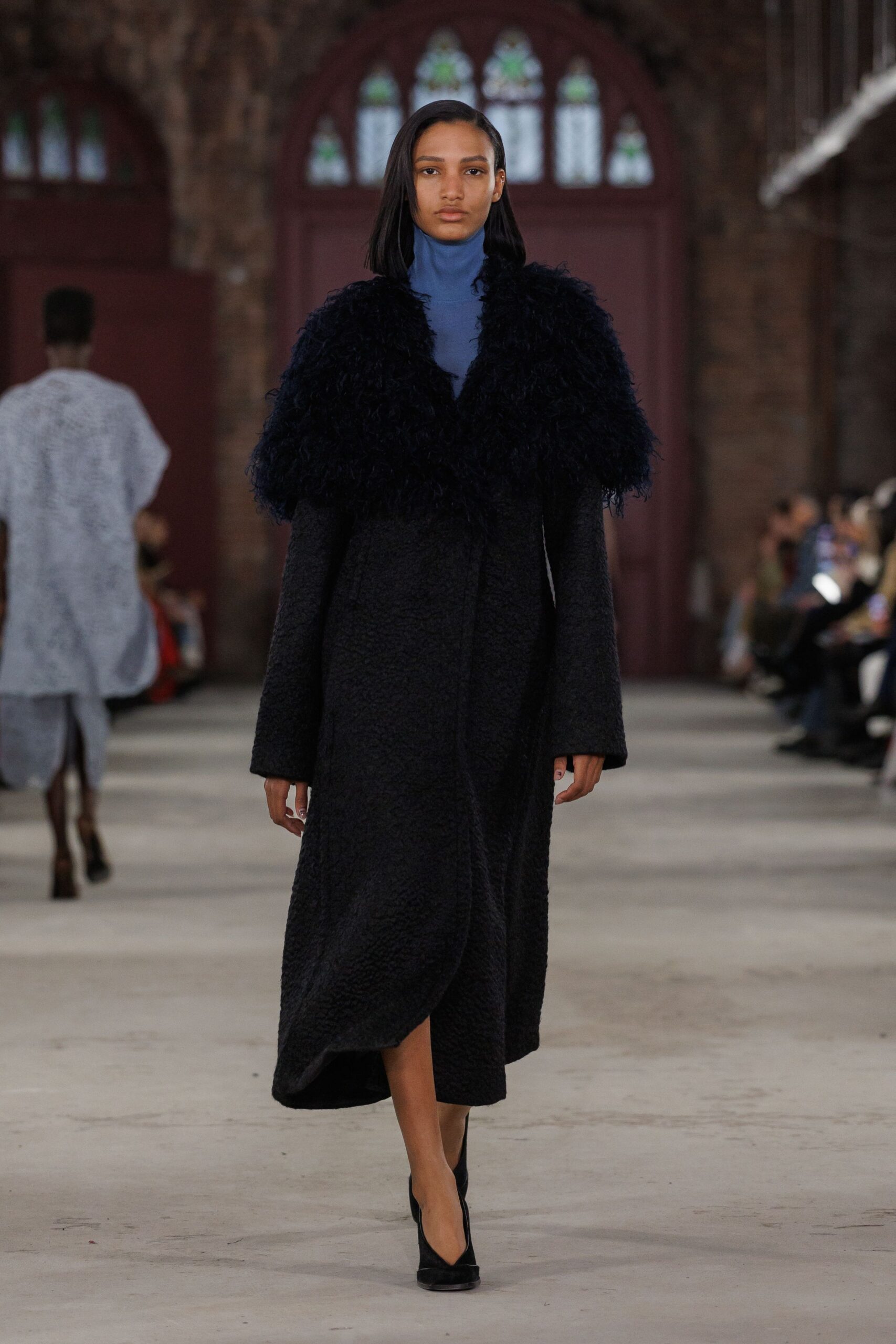 black wool long-sleeve collared relaxed layered midi coat