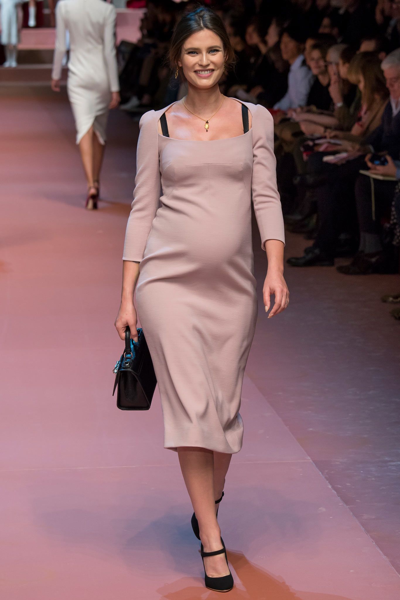 Dolce & Gabbana Fall 2015 Ready-to-Wear Look 3