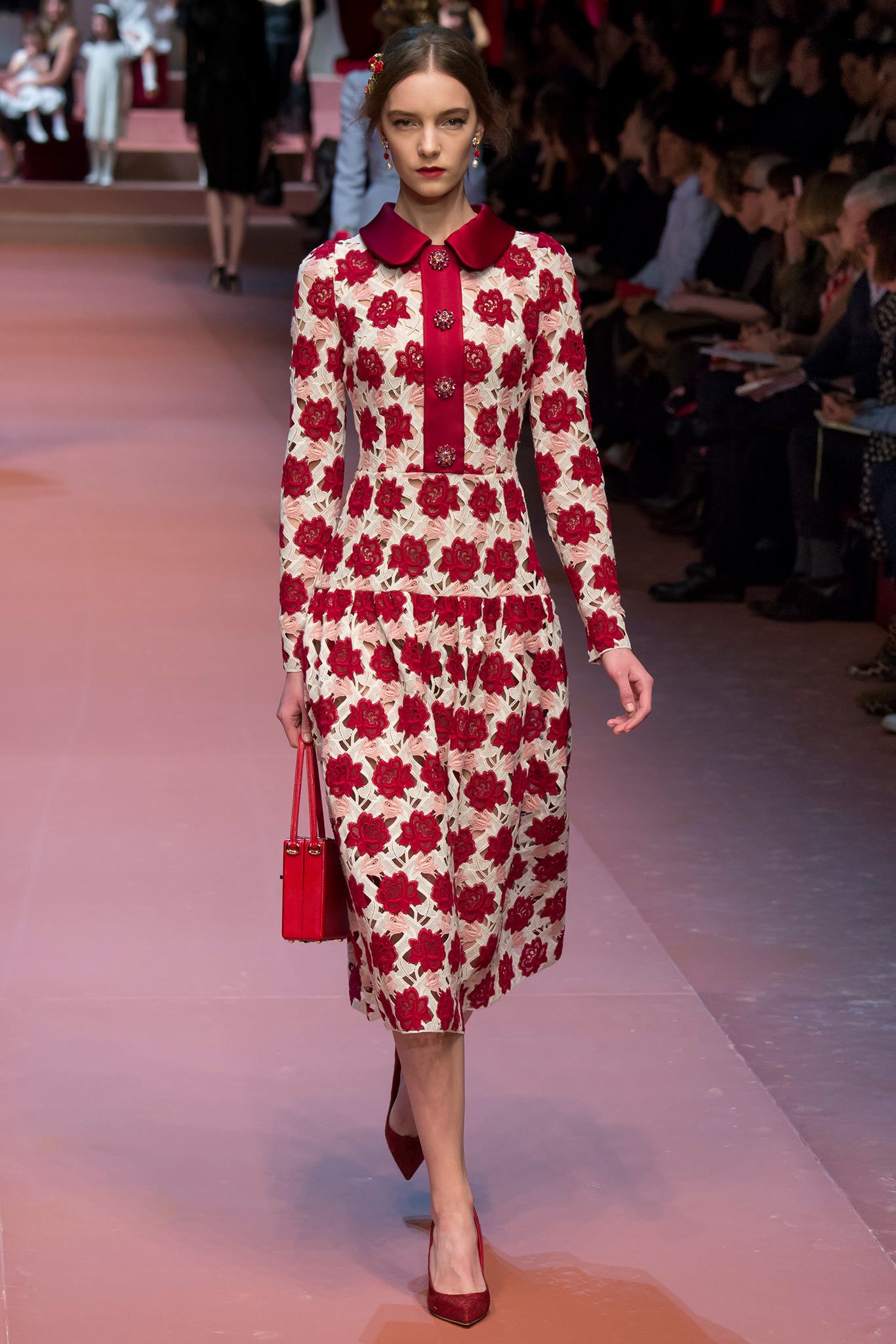 Dolce & Gabbana Fall 2015 Ready-to-Wear Look 21