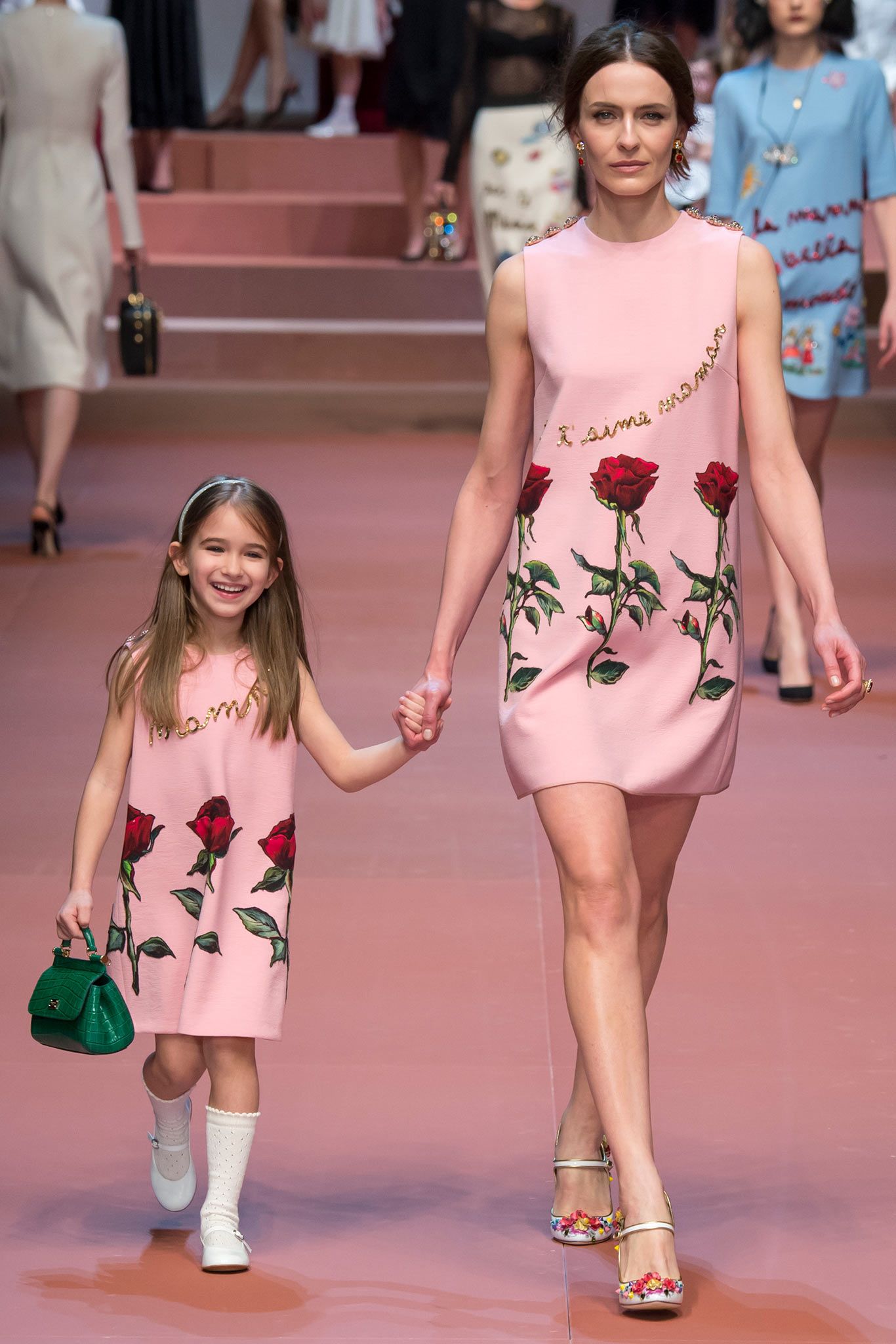 Dolce & Gabbana Fall 2015 Ready-to-Wear Look 29