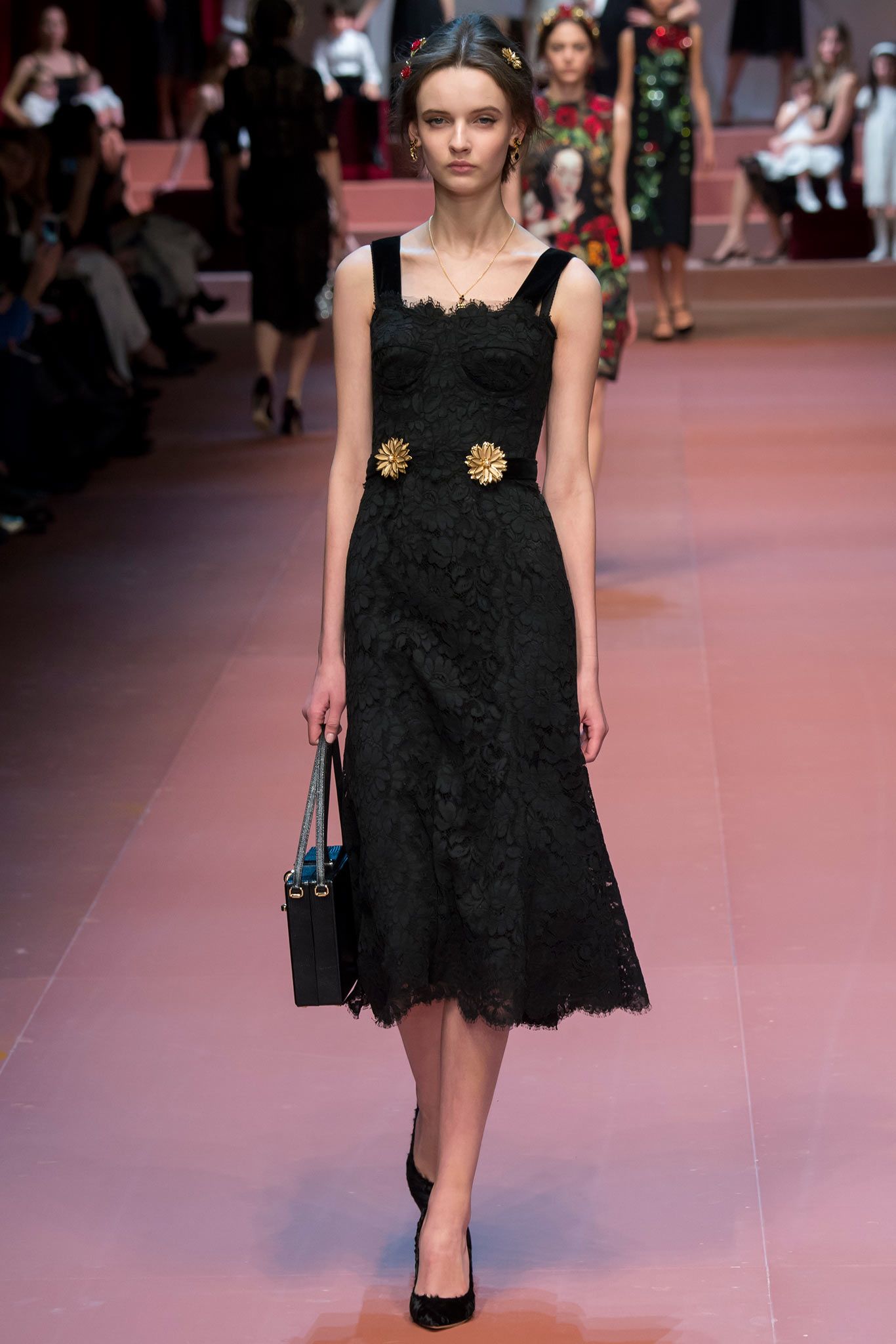 Dolce & Gabbana Fall 2015 Ready-to-Wear Look 41