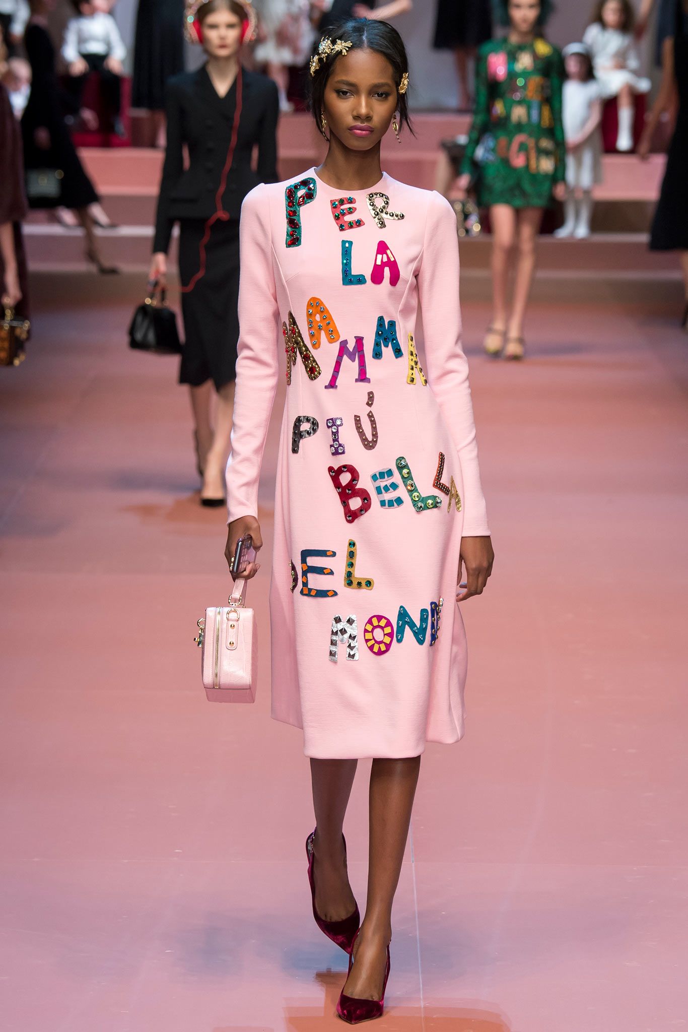 Dolce & Gabbana Fall 2015 Ready-to-Wear Look 46