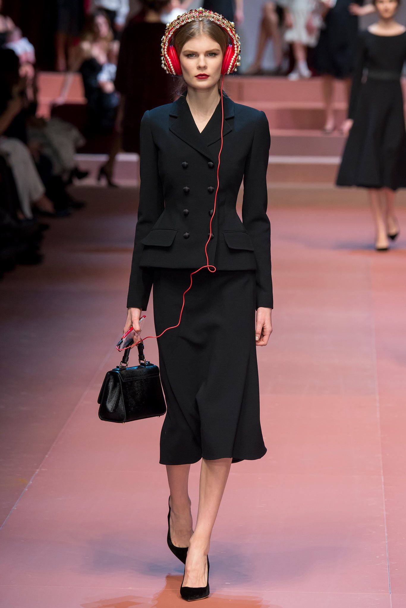 black wool long-sleeve collared fitted pencil midi suit