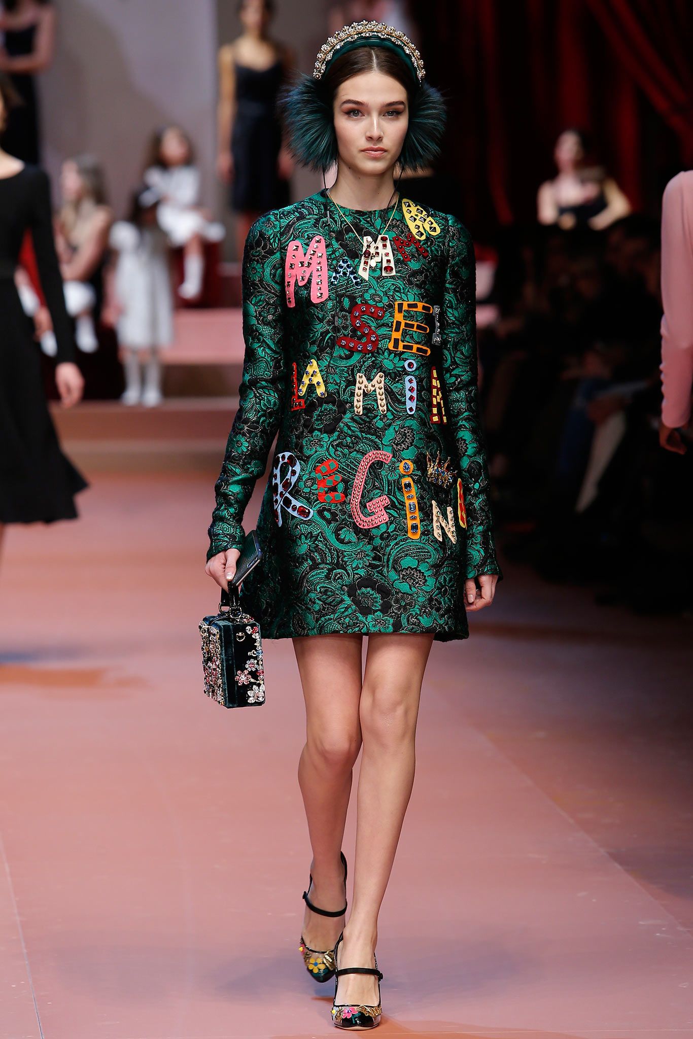 Dolce & Gabbana Fall 2015 Ready-to-Wear Look 48