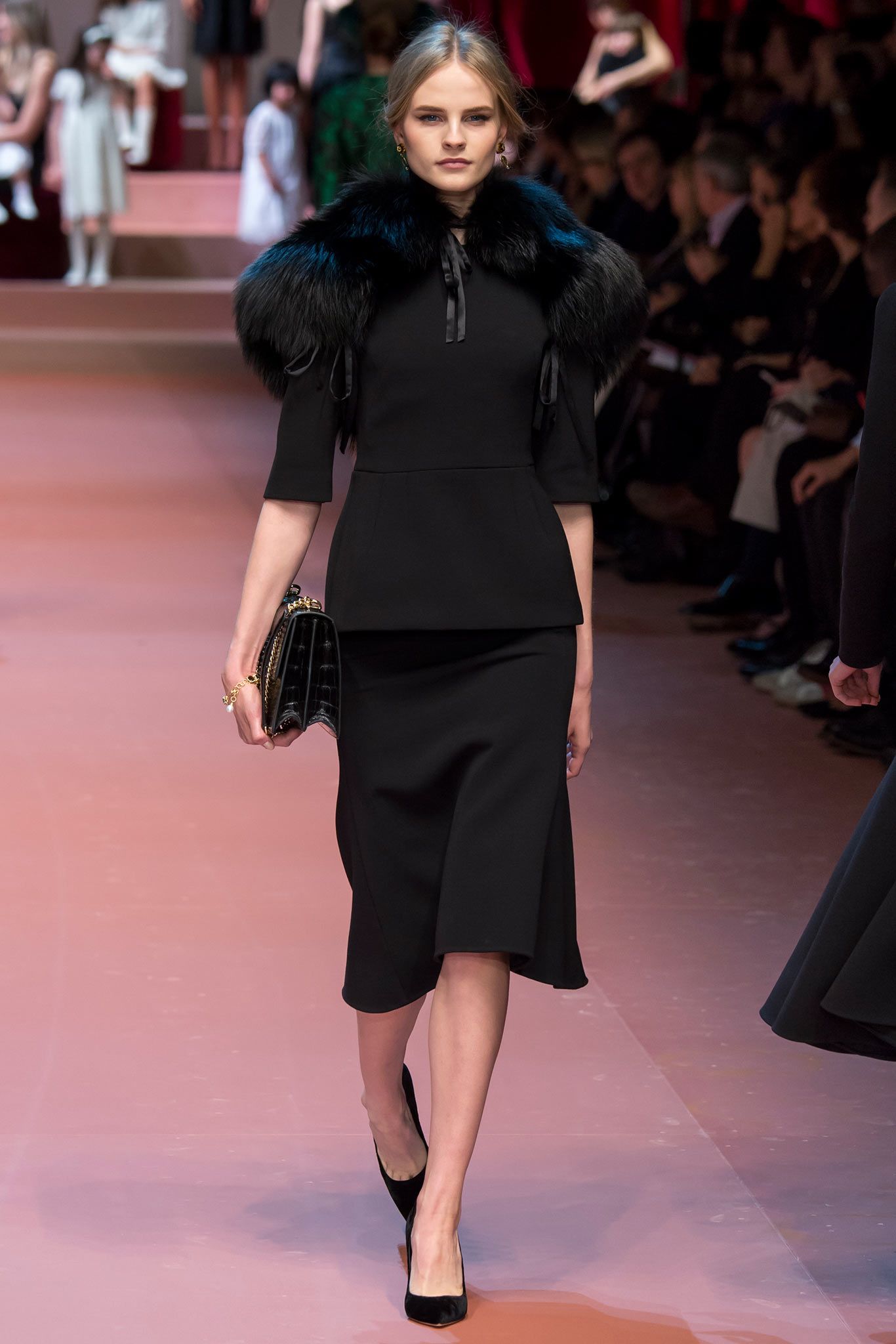 Dolce & Gabbana Fall 2015 Ready-to-Wear Look 51