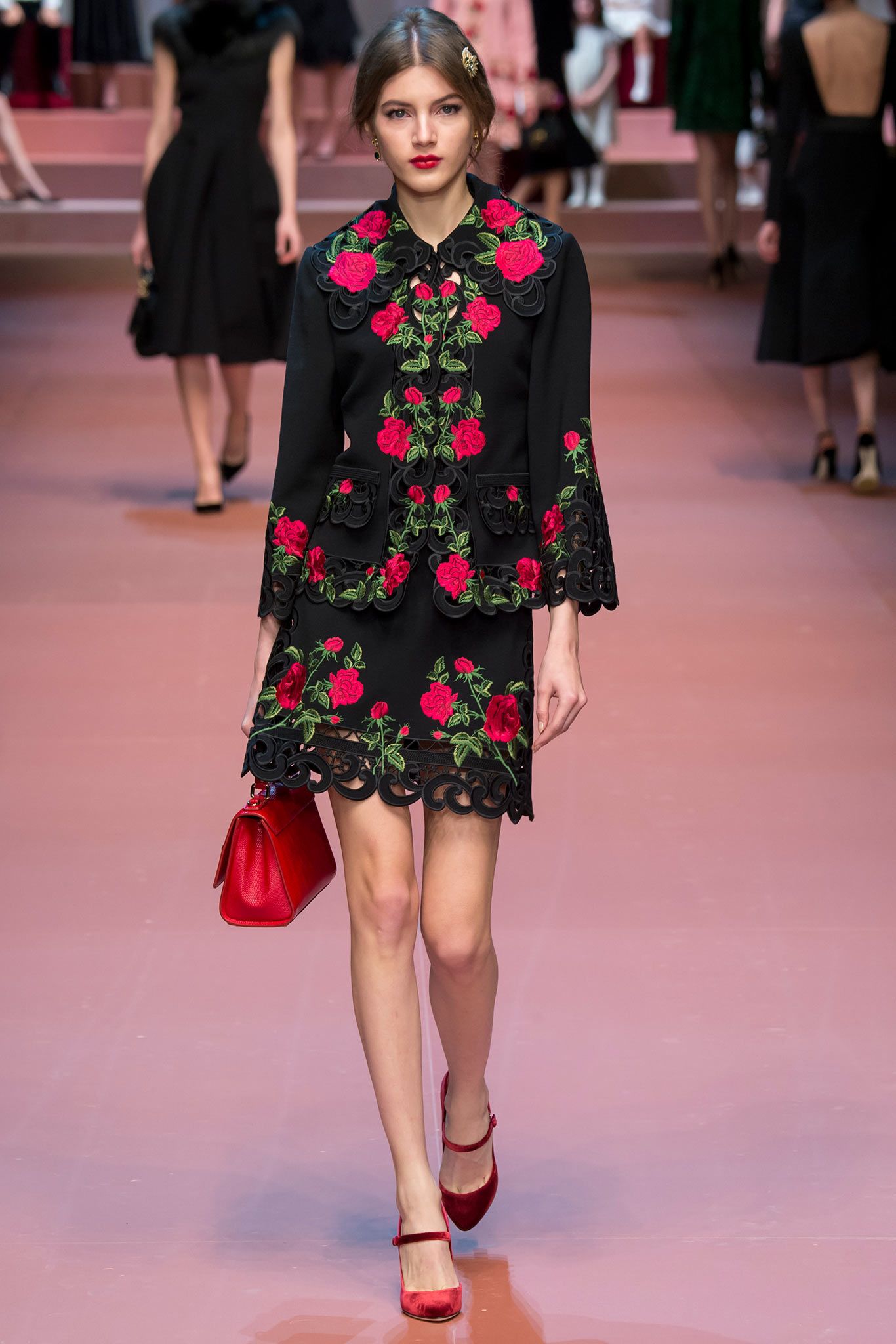 Dolce & Gabbana Fall 2015 Ready-to-Wear Look 52