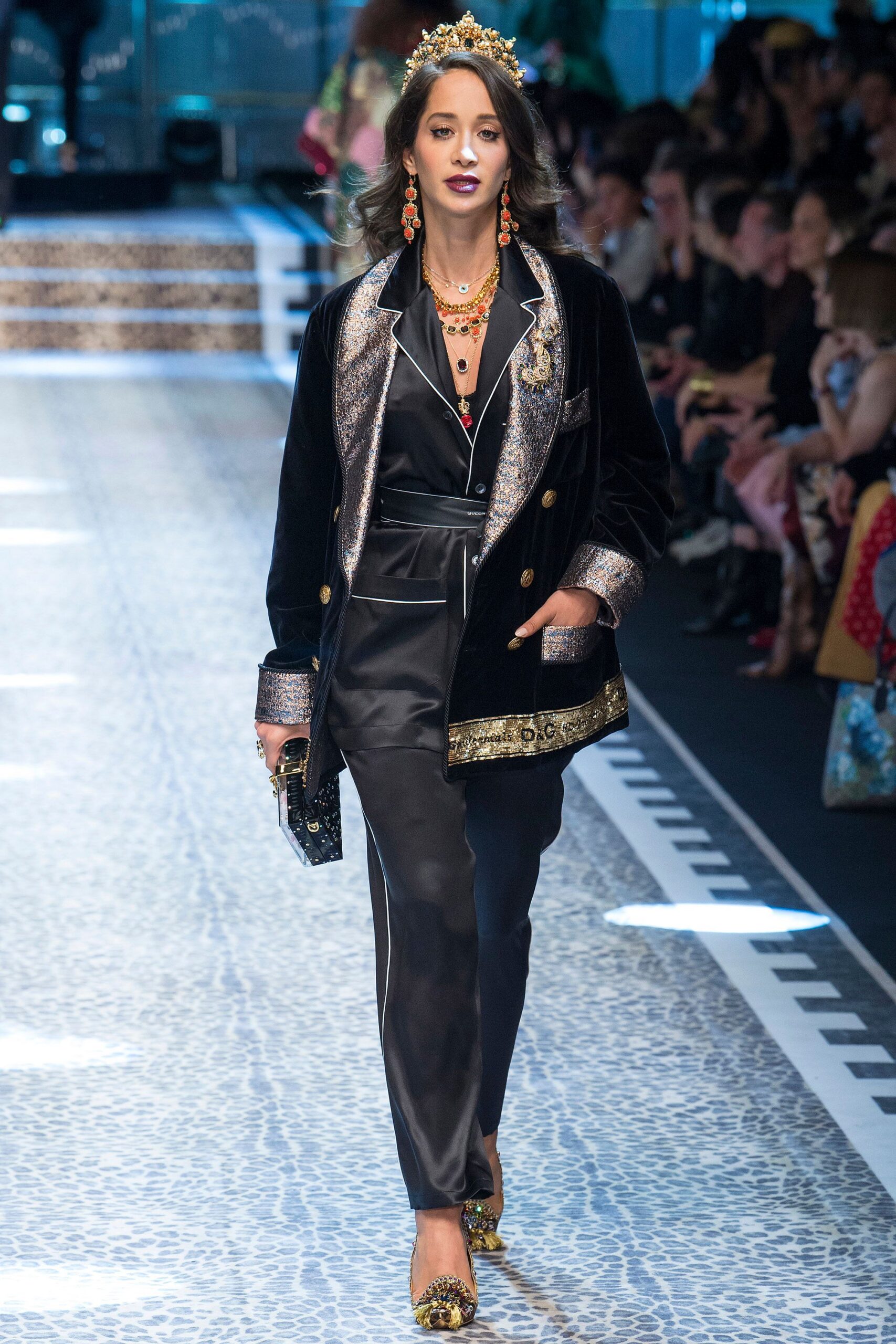 black velvet long-sleeve collared relaxed embroidered buttoned jacket