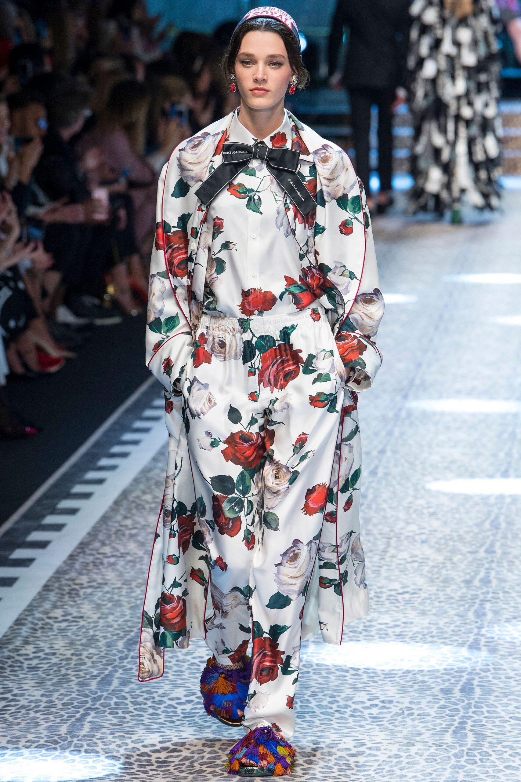white silk long-sleeve collared relaxed floral buttoned coat