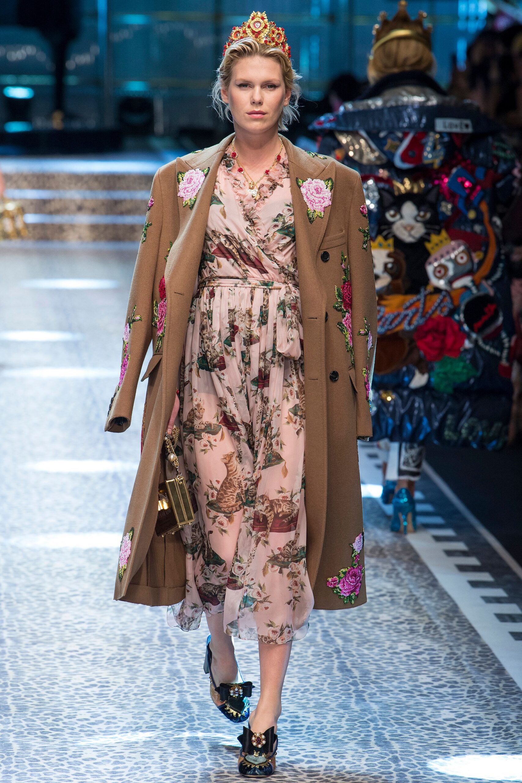 Dolce & Gabbana Fall 2017 Ready-to-Wear Look 46