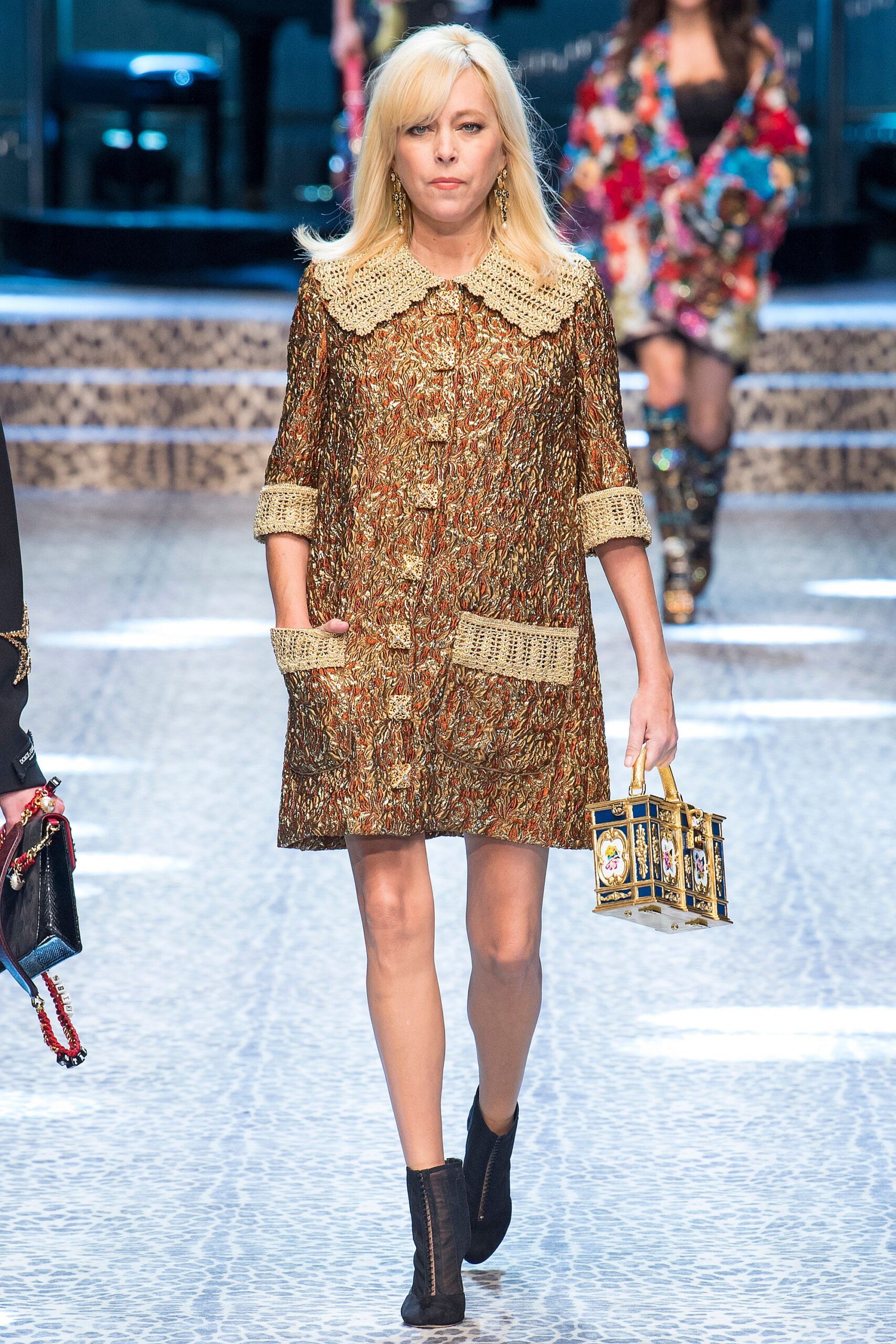 Dolce & Gabbana Fall 2017 Ready-to-Wear Look 47