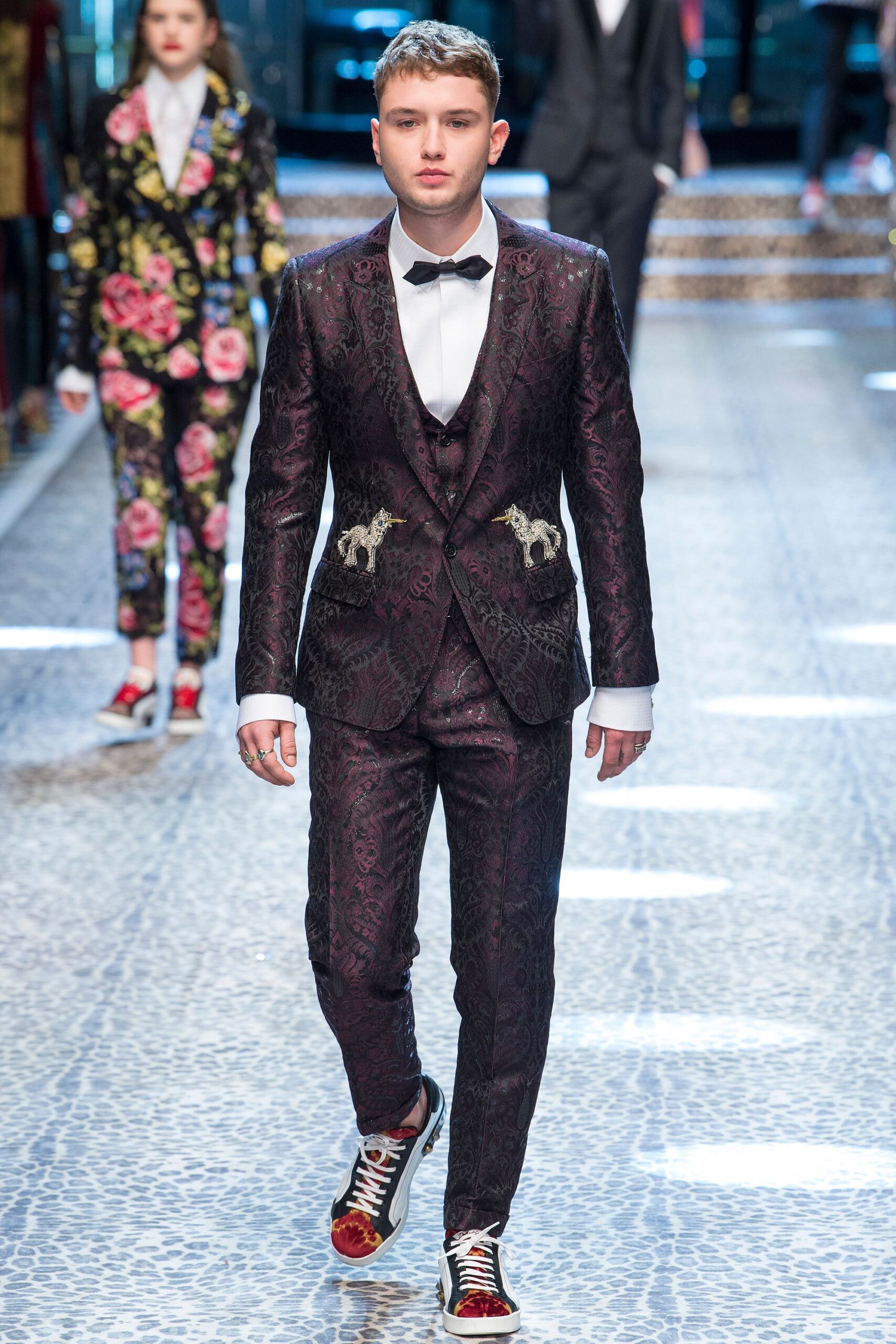 purple silk long-sleeve collared tailored embroidered suit